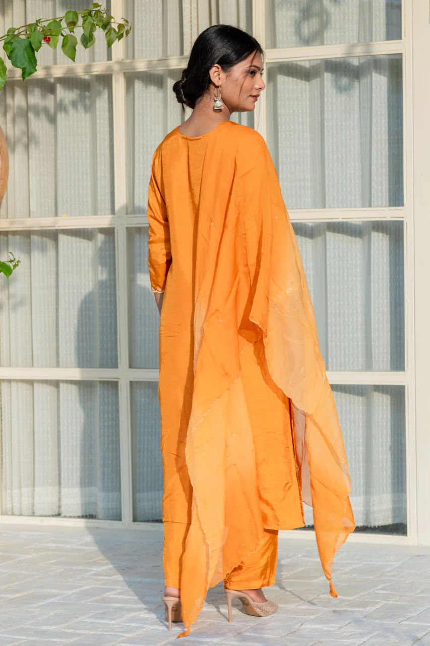 'Aabroo' Silk Hand Embroidered Pant Set - Image 6