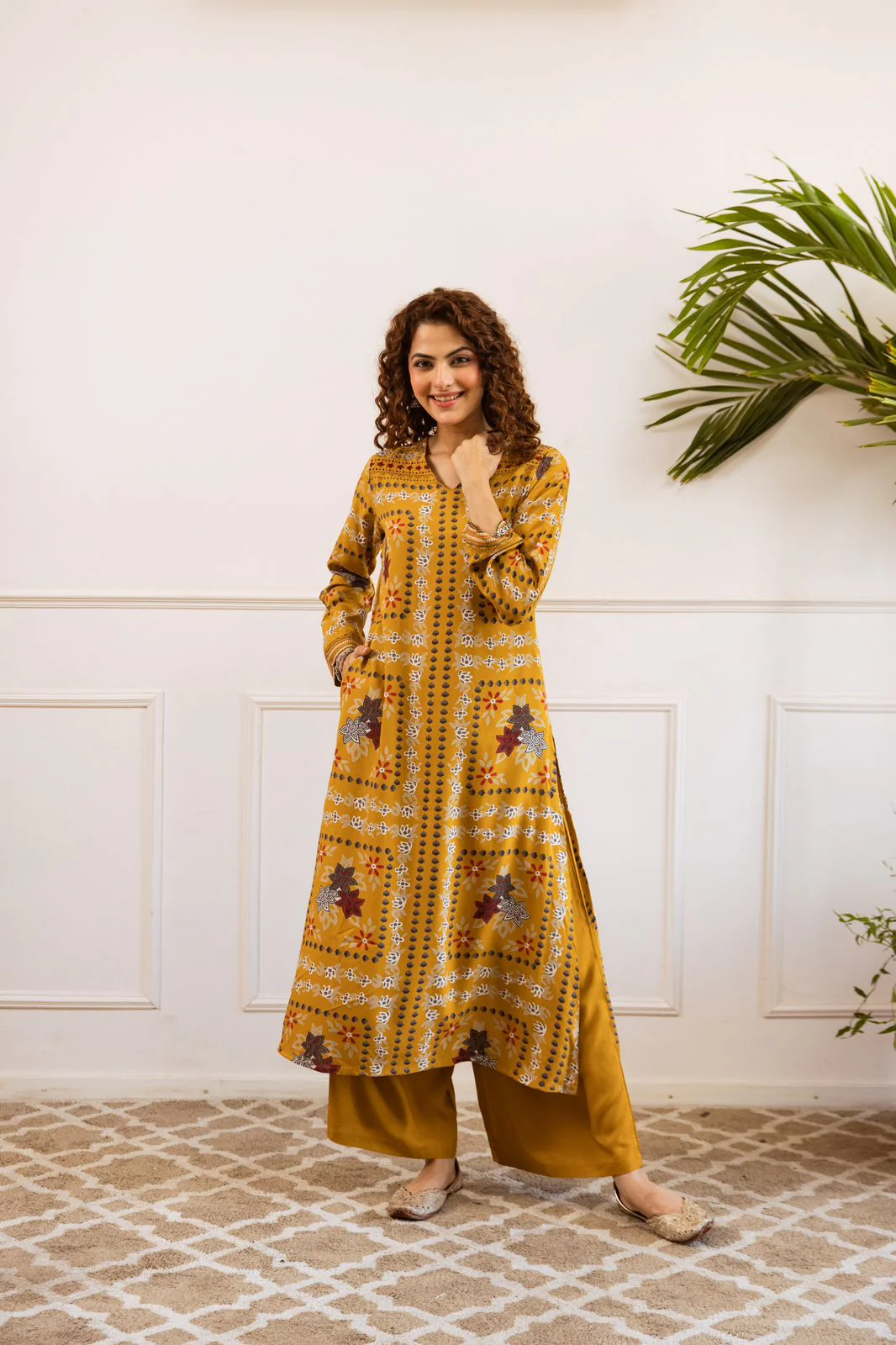 Aafreen Rayon HandEmbroidered Plazo Set - Image 3