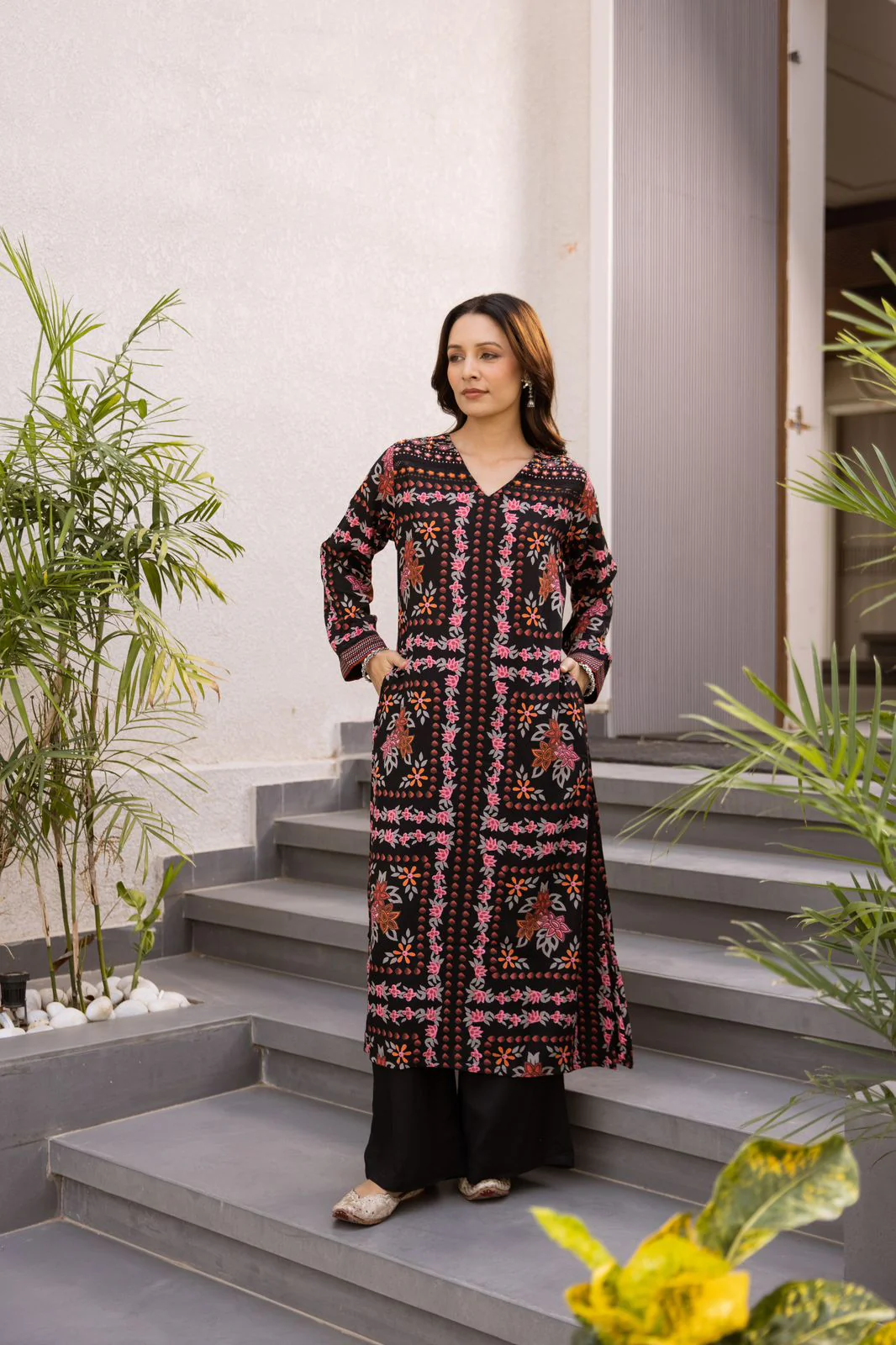 Aafreen Rayon HandEmbroidered Plazo Set - Image 4