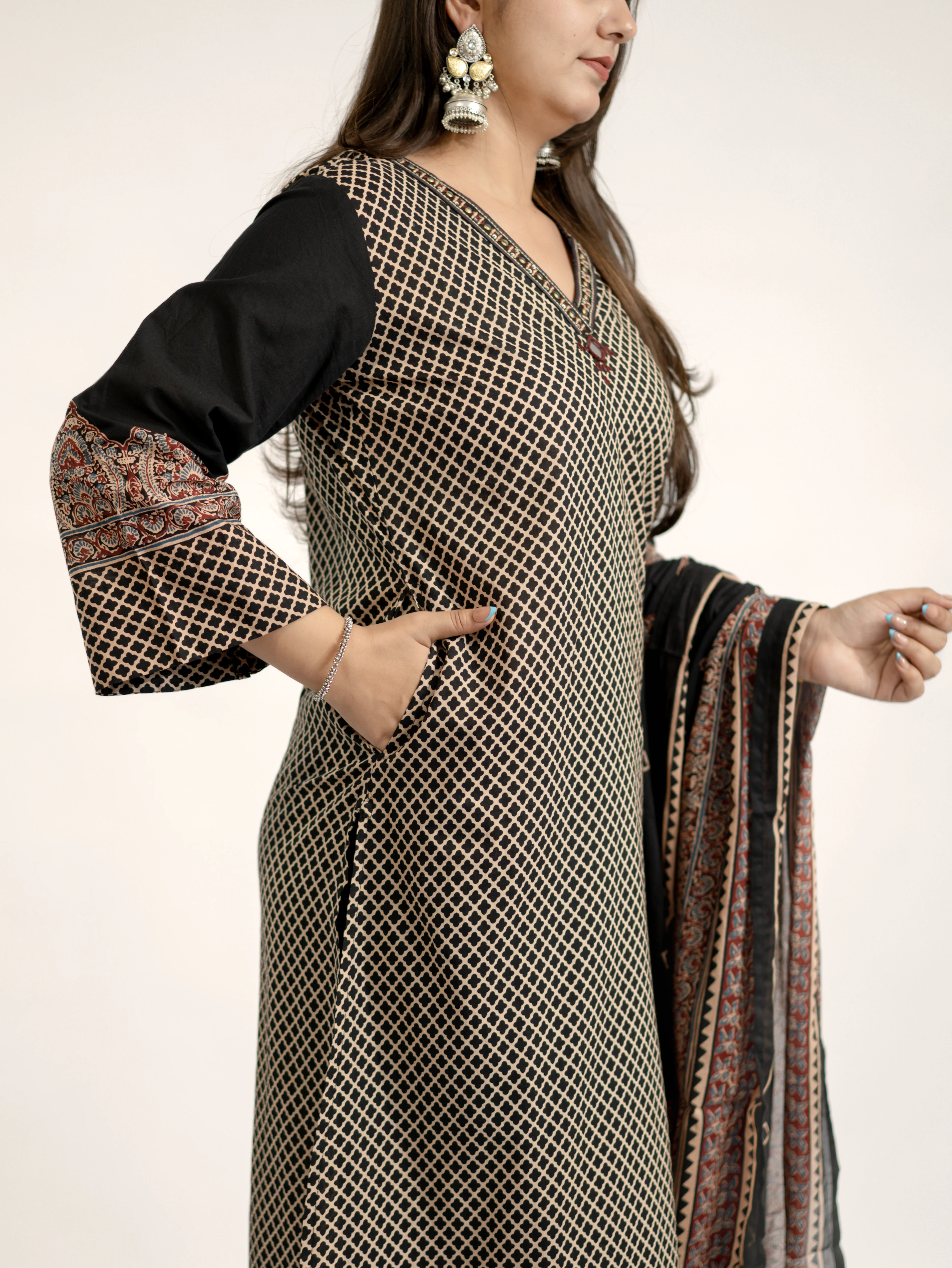 Safa Black Ajrakh Cotton HandEmbroidered Dupatta Set - Image 17