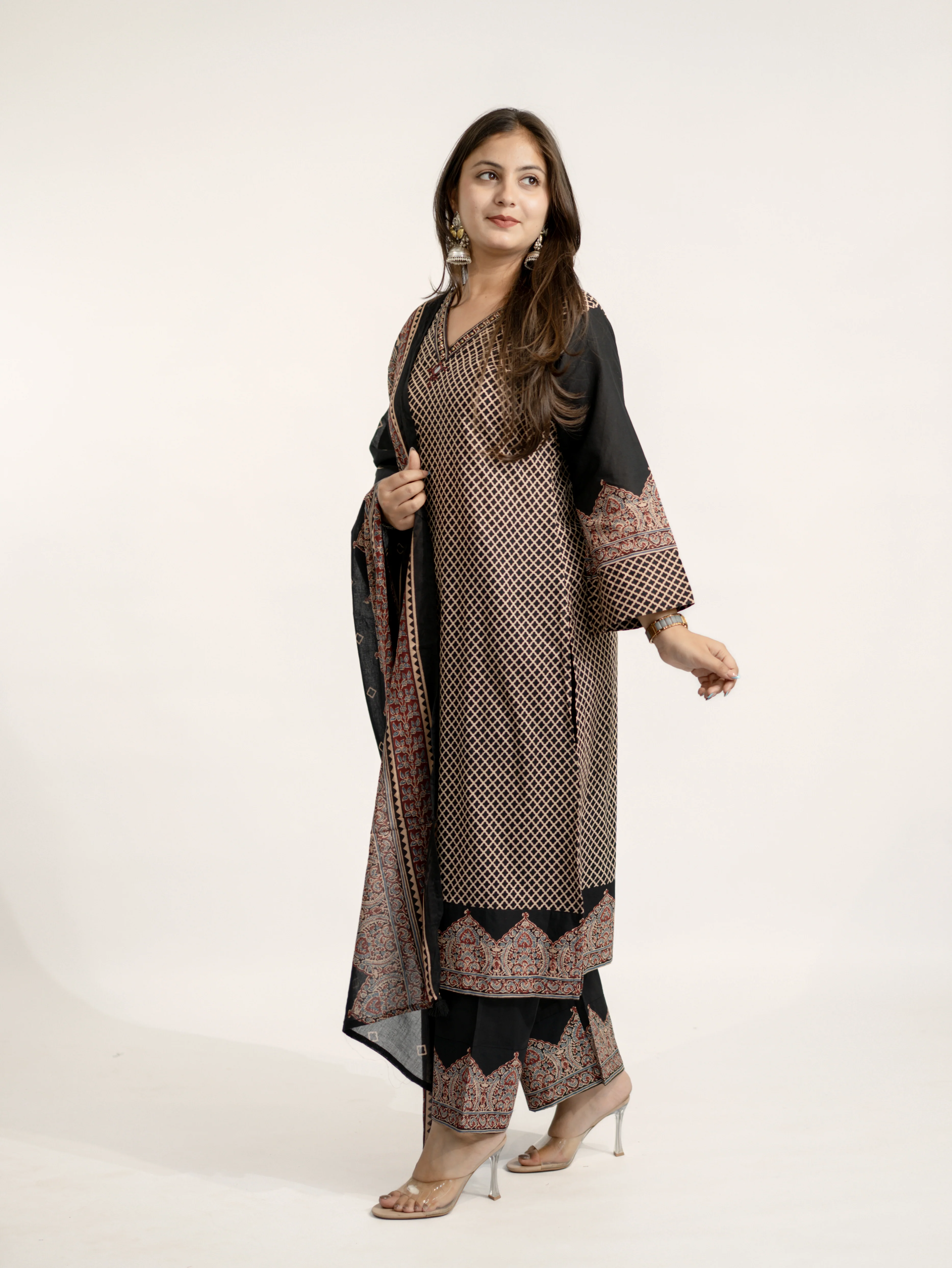 Safa Black Ajrakh Cotton HandEmbroidered Dupatta Set - Image 4