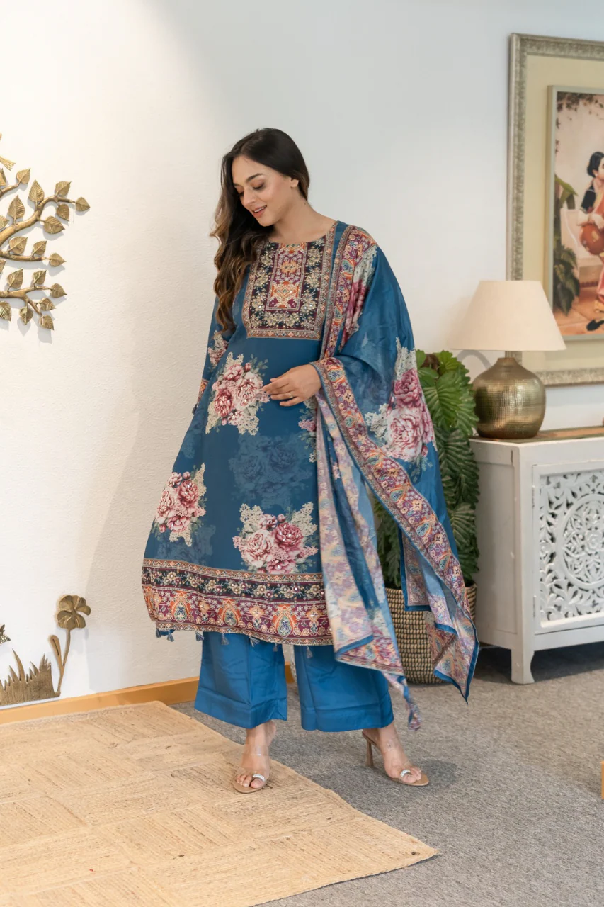 Amara Premium Crepe HandDetailed Pant Set - Image 4