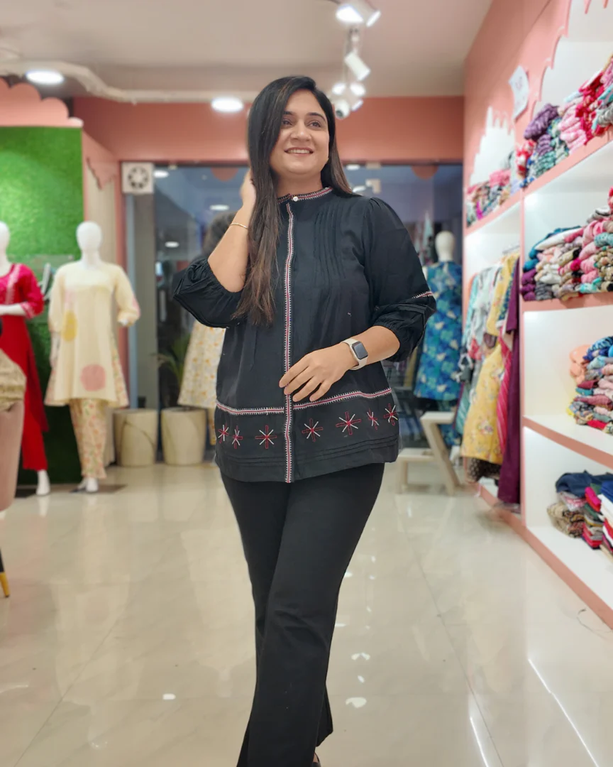 Black Cotton Embroidered Casual Short Top - Image 2