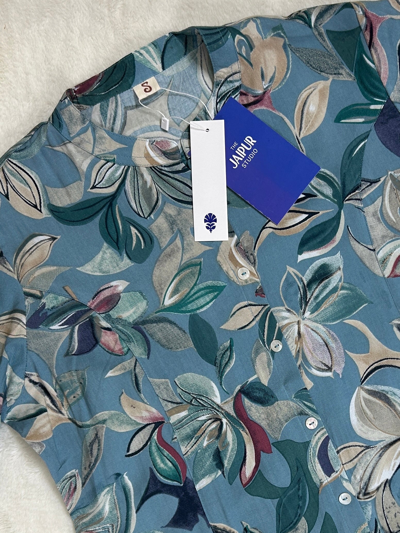 Blue Breathable Rayon Casual Short Top - Image 2