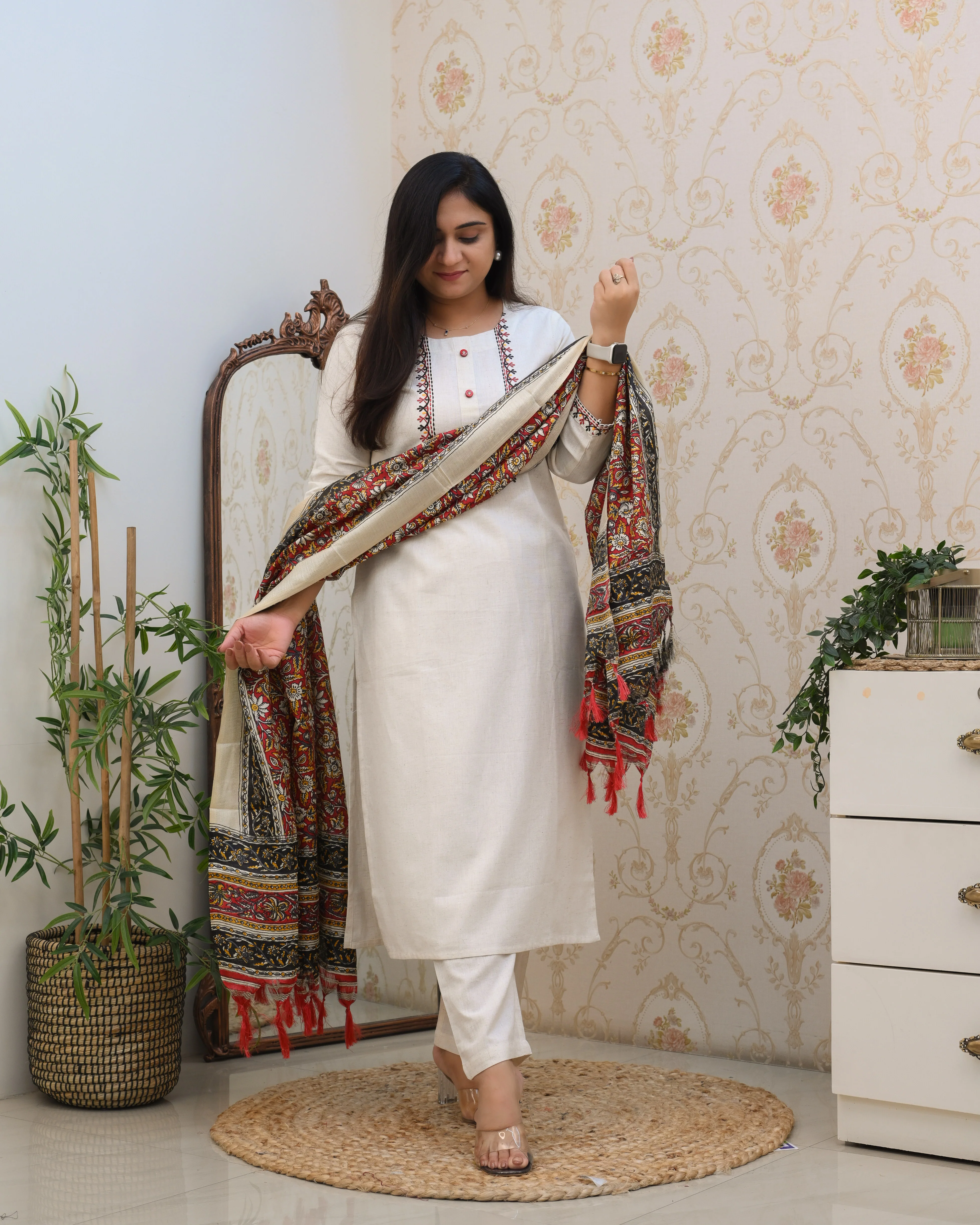 Cotton Embroidered Kalamkari Dupatta Suit - Image 4