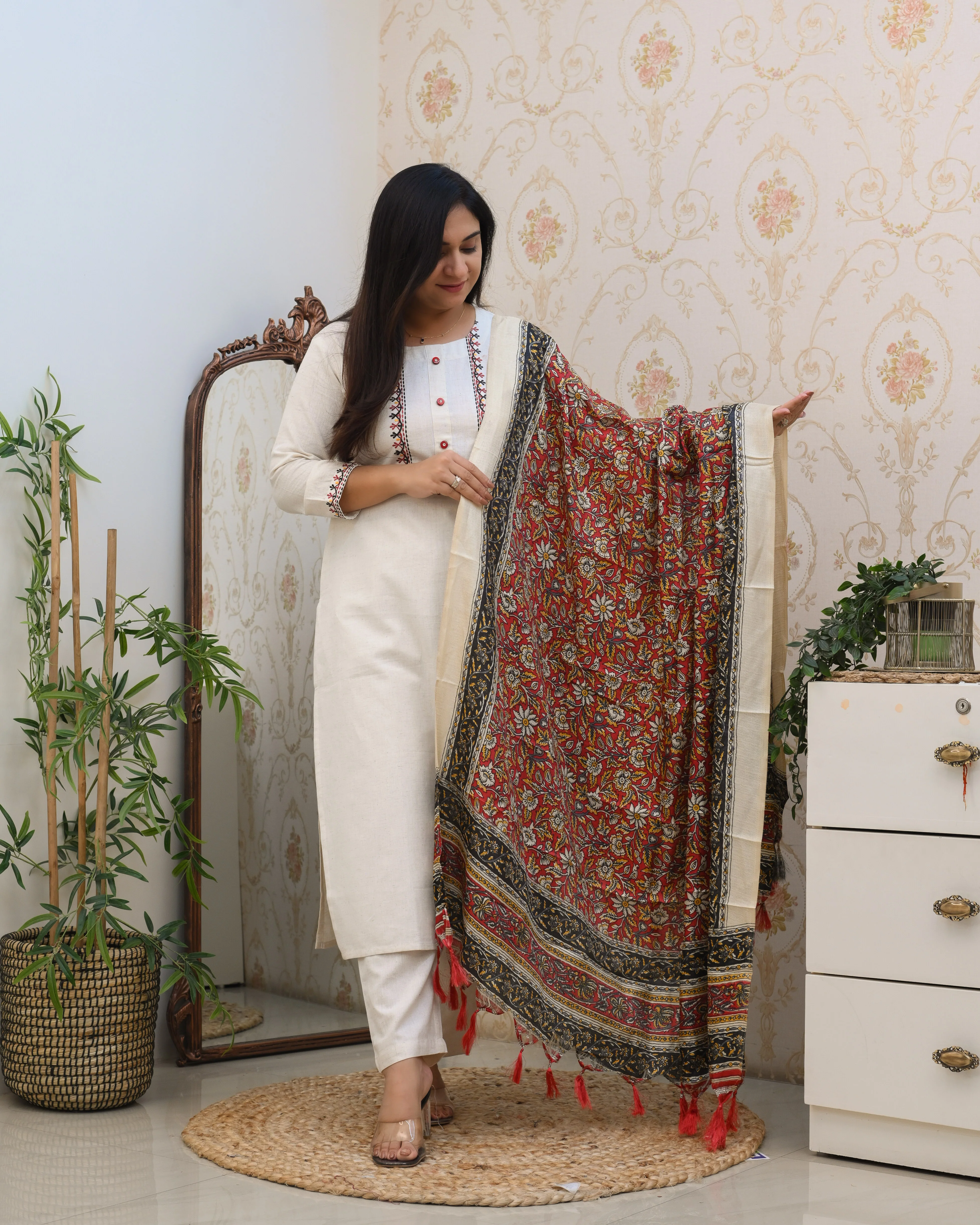 Cotton Embroidered Kalamkari Dupatta Suit - Image 6