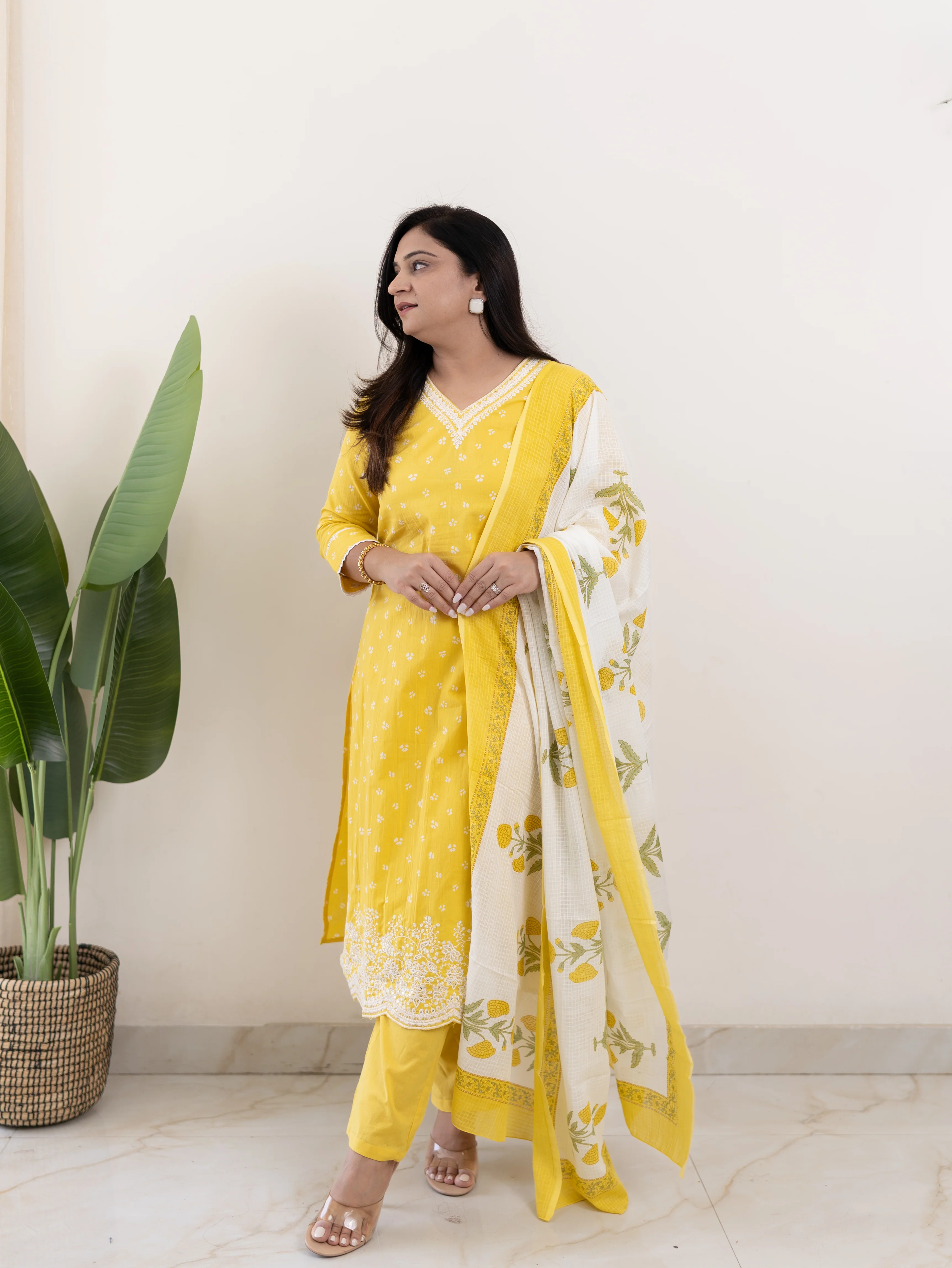 Rifaa yellow Cotton Embroidered Straight Dupatta Set - Image 6