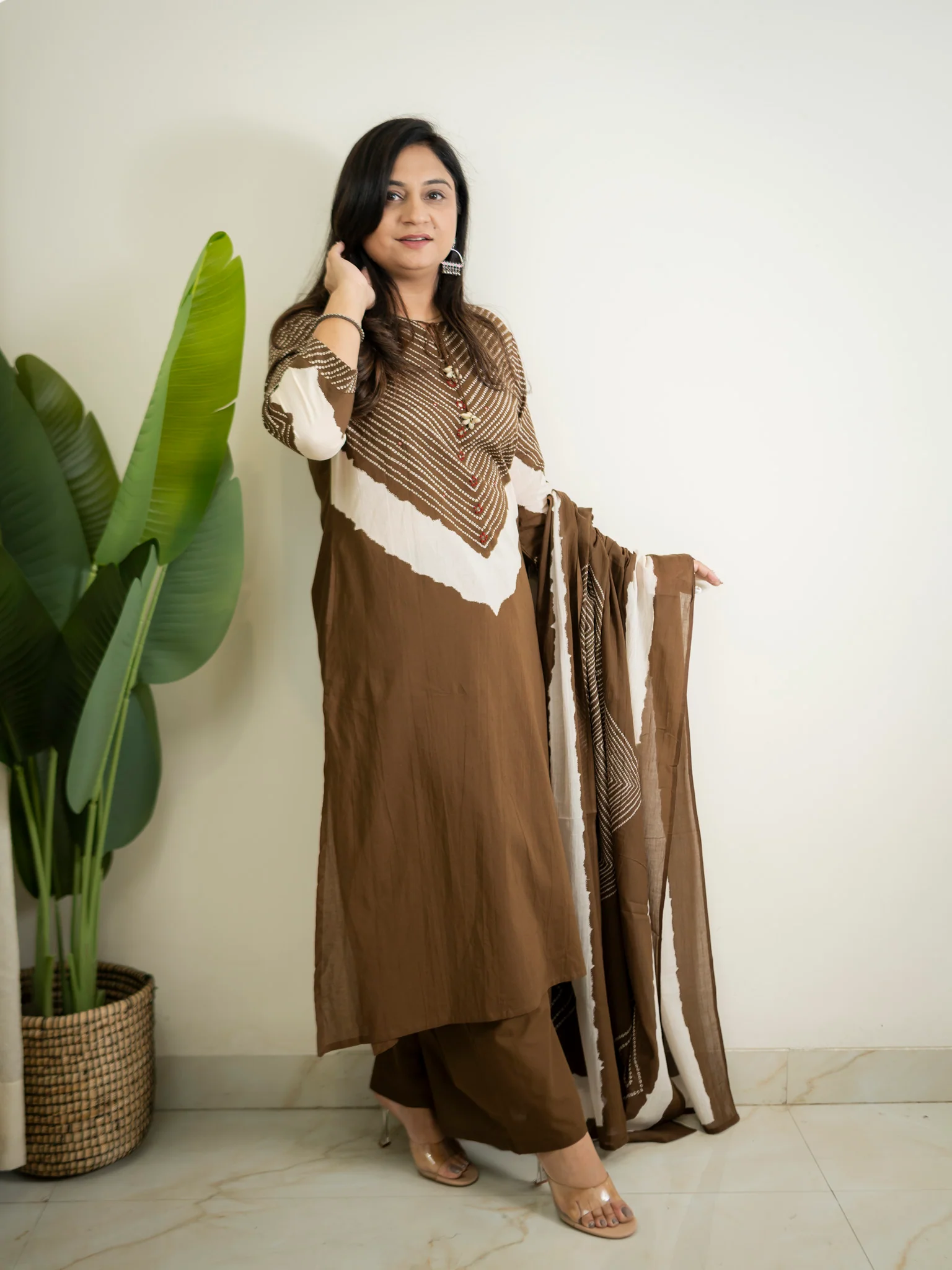 Huma Brown Cotton Tie and Dye Straight Dupatta Set - Image 6