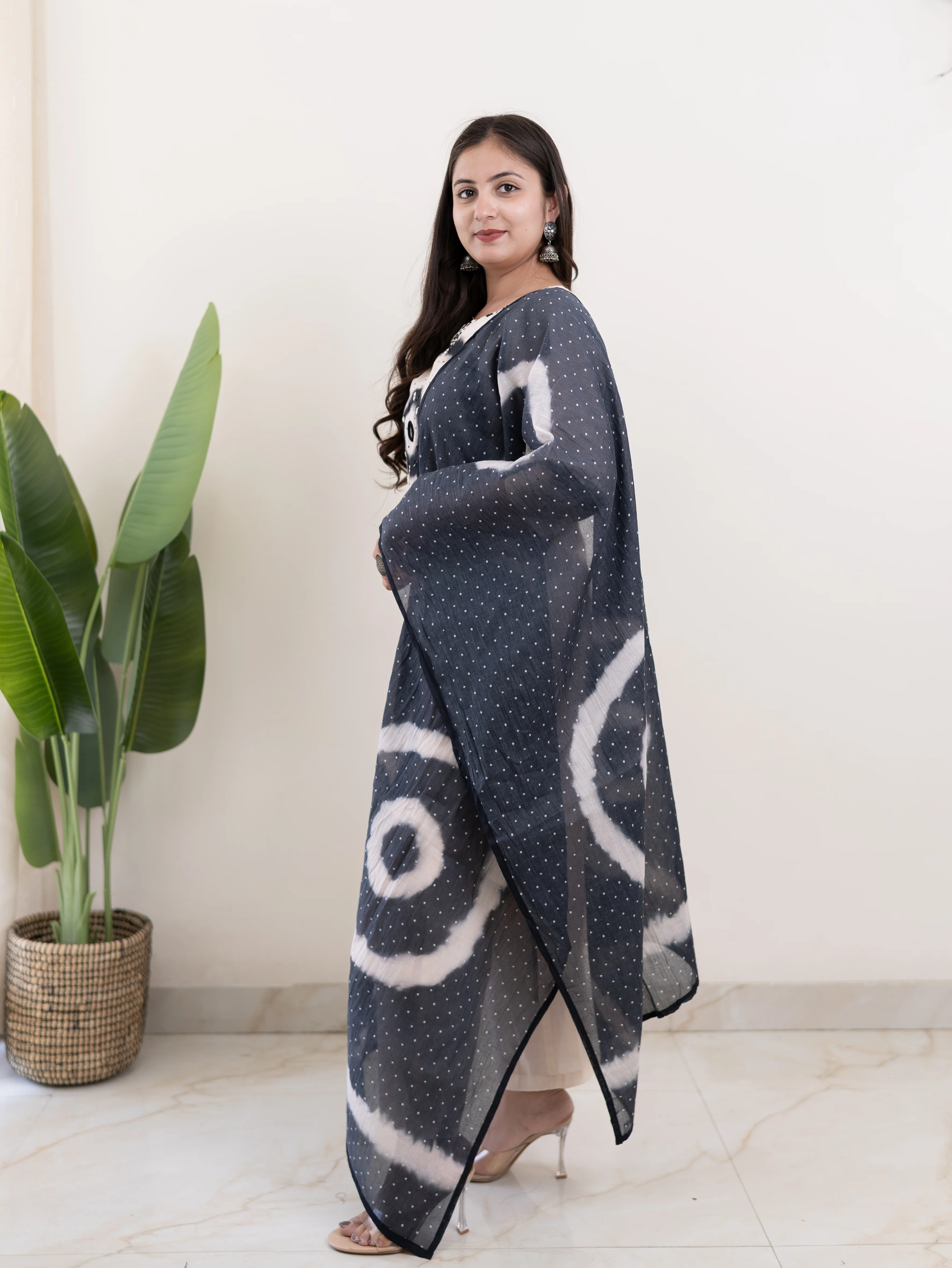 Daira Beige Cotton Tie and Dye Straight Dupatta Set - Image 3