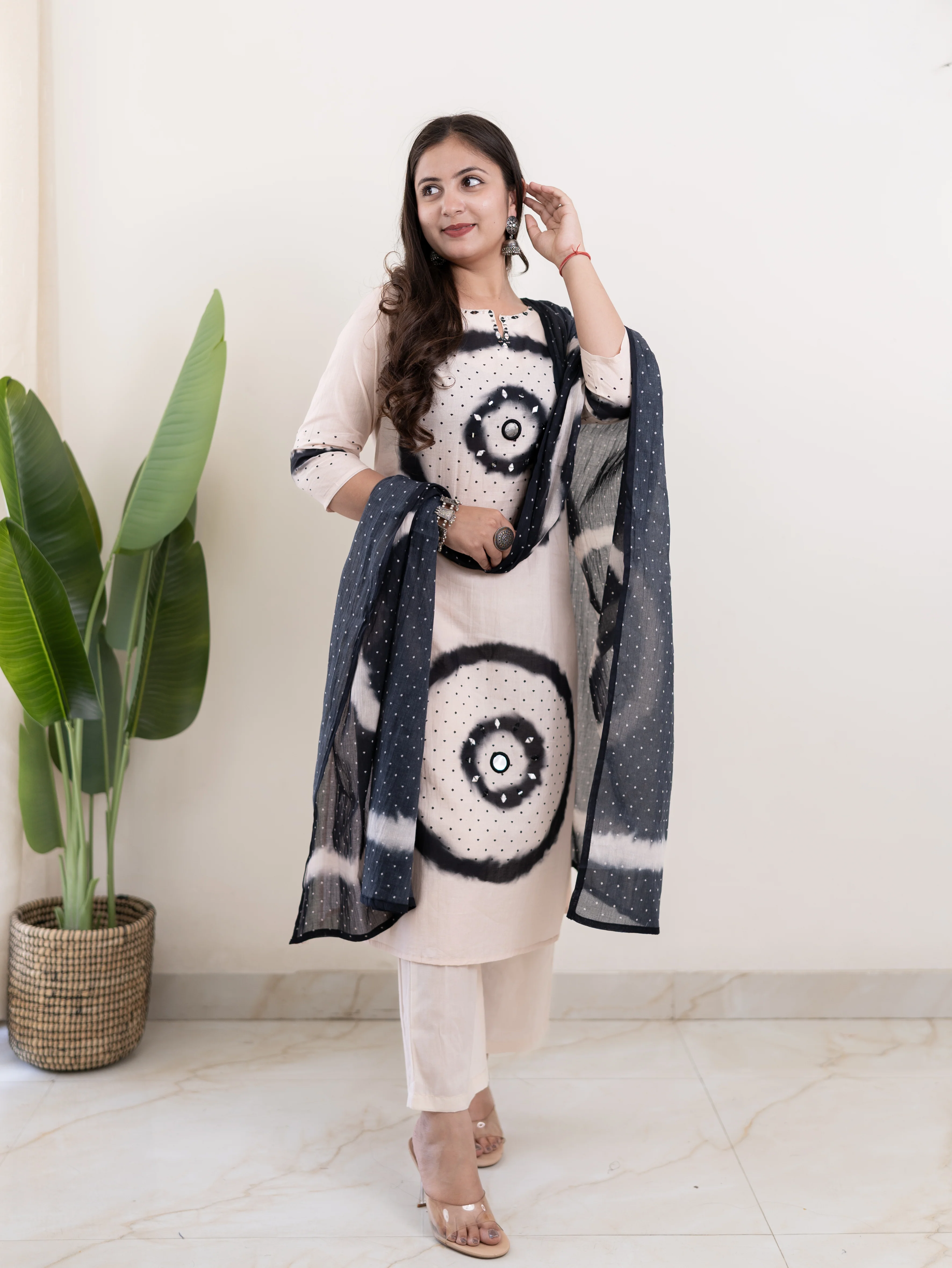 Daira Beige Cotton Tie and Dye Straight Dupatta Set - Image 6