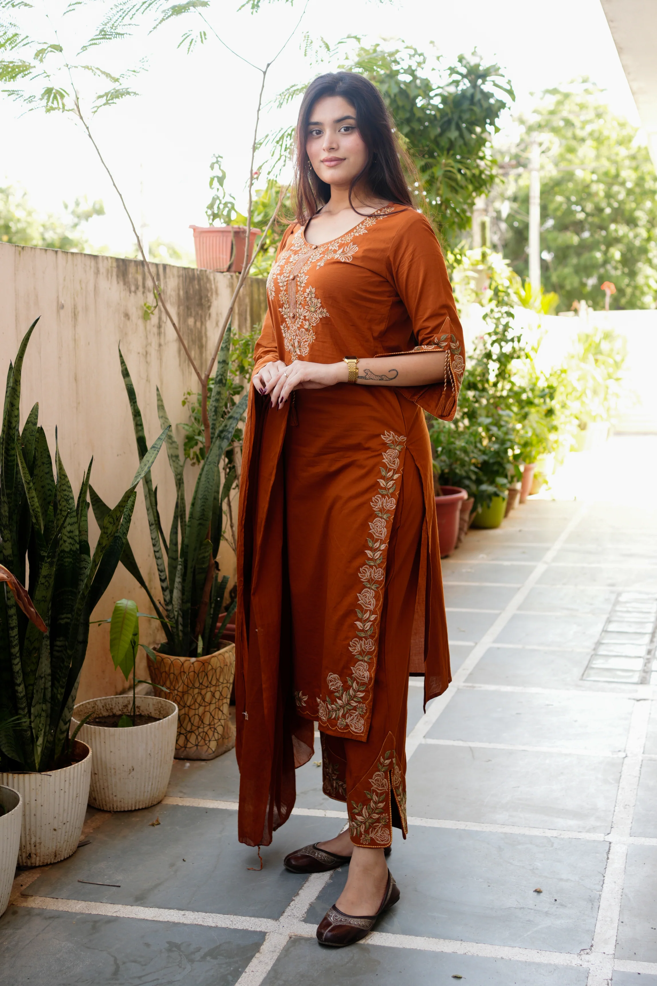 Gargi Premium Cotton Embroidered Pant set - Image 2