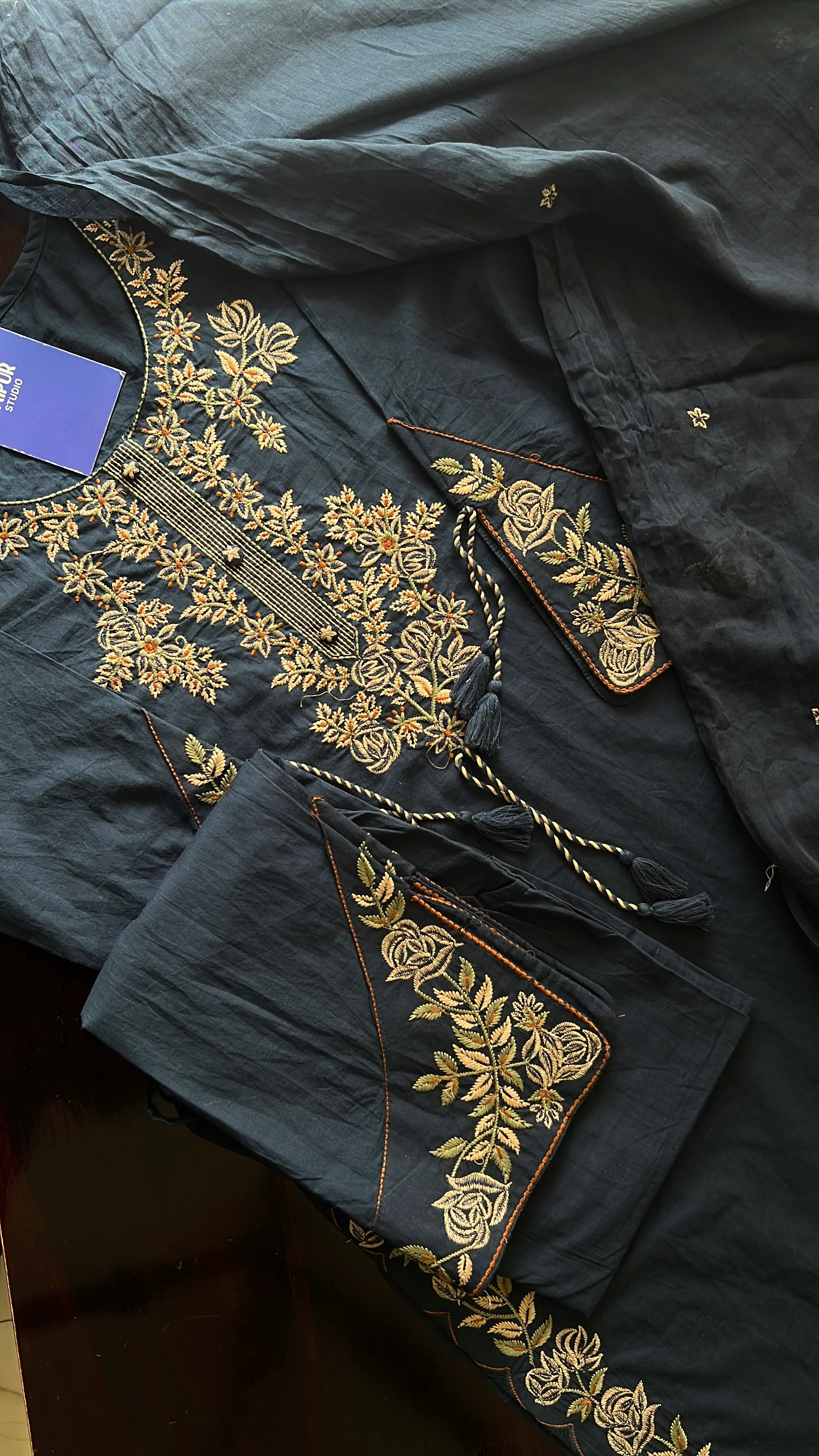 Gargi Premium Cotton Embroidered Pant set - Image 7