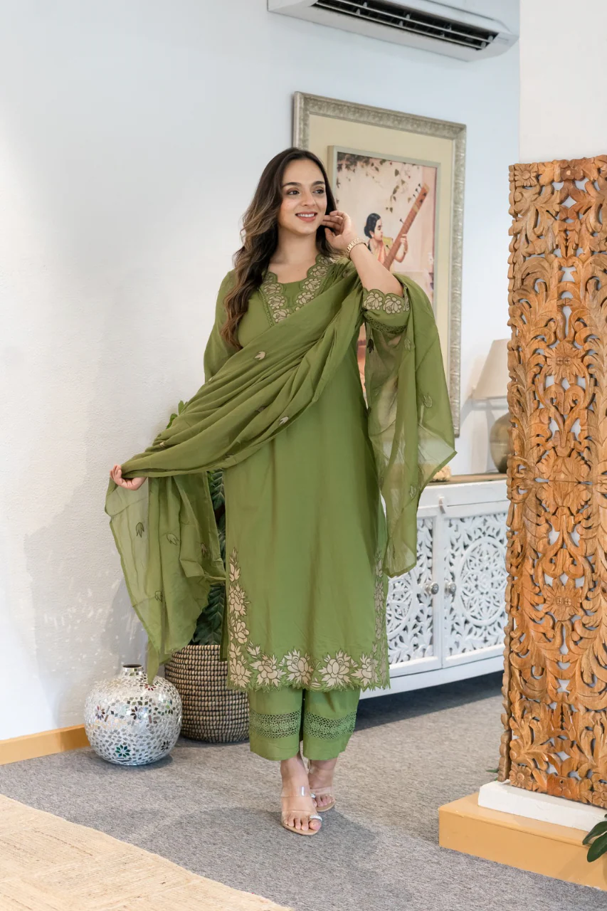 Gazal Green Premium Cotton Embroidered Pant set - Image 8