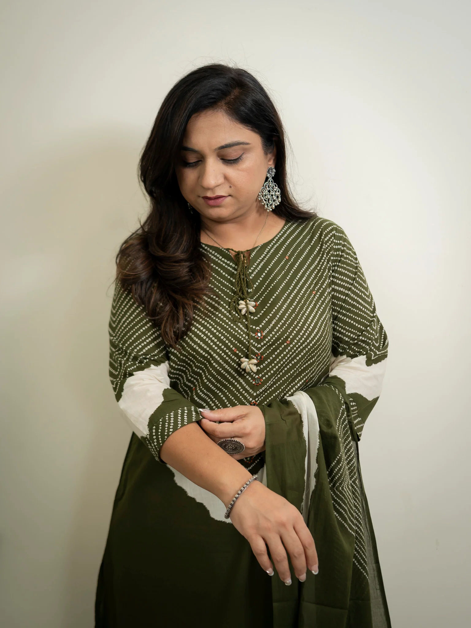 Huma Green Cotton Tie and Dye Straight Dupatta Set - Image 9