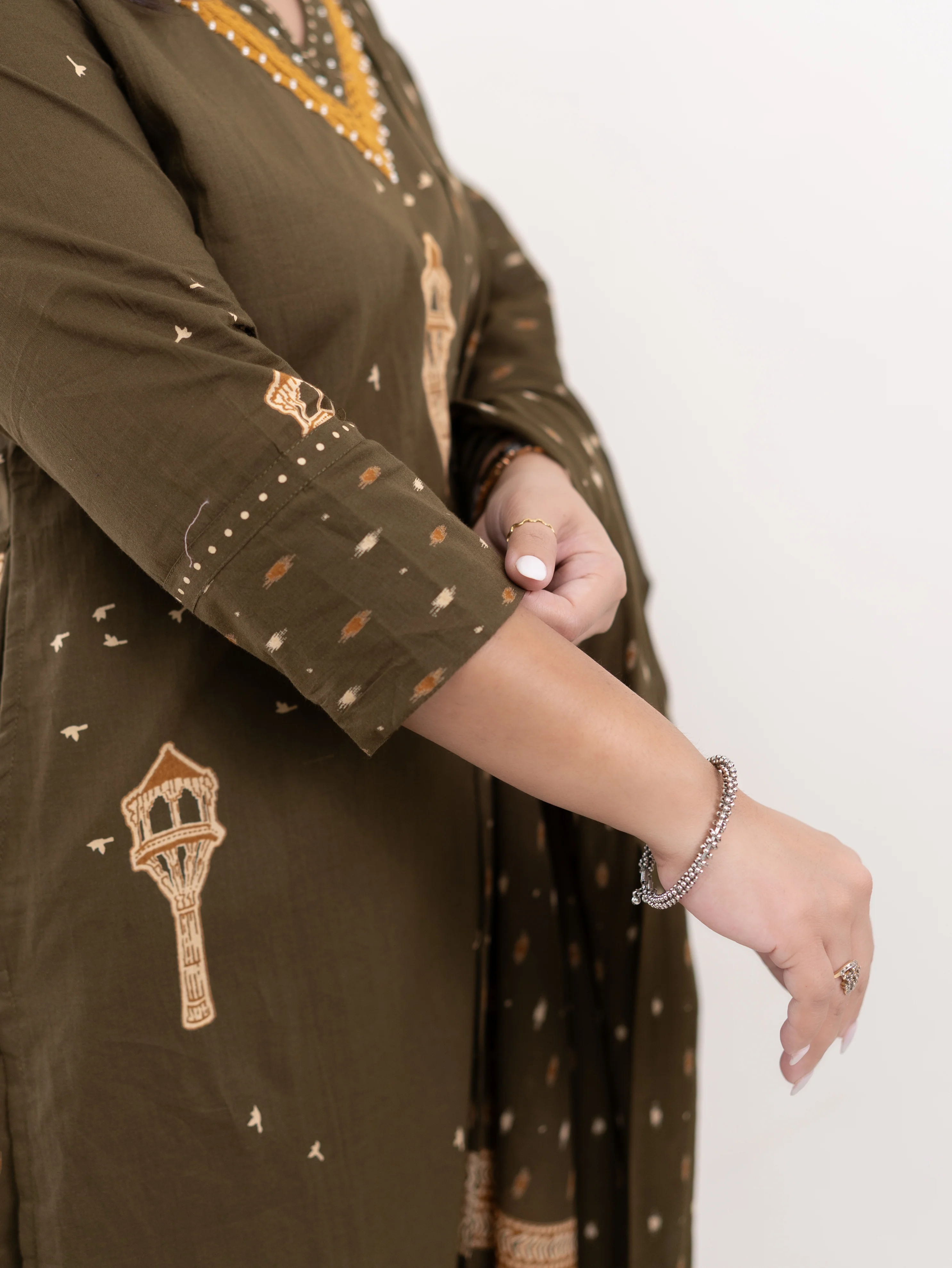 Green Jaipuri Cotton Embroidered Dupatta Set - Image 8