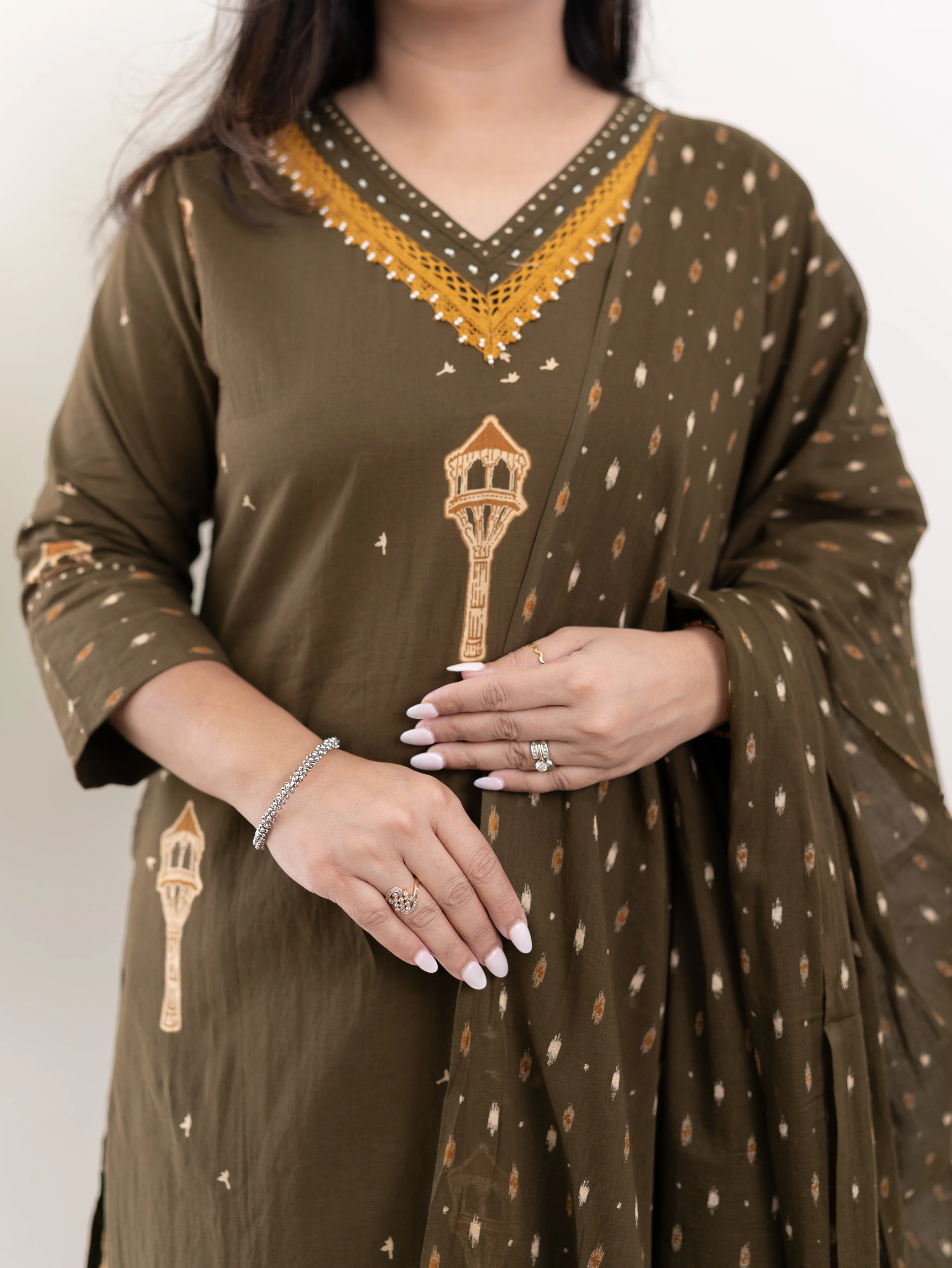Green Jaipuri Cotton Embroidered Dupatta Set - Image 9