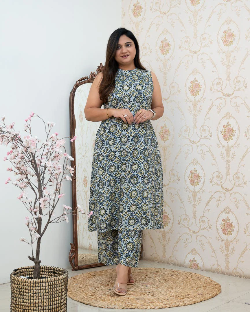 Grey Printed Casual A-line Coord Set - Image 4