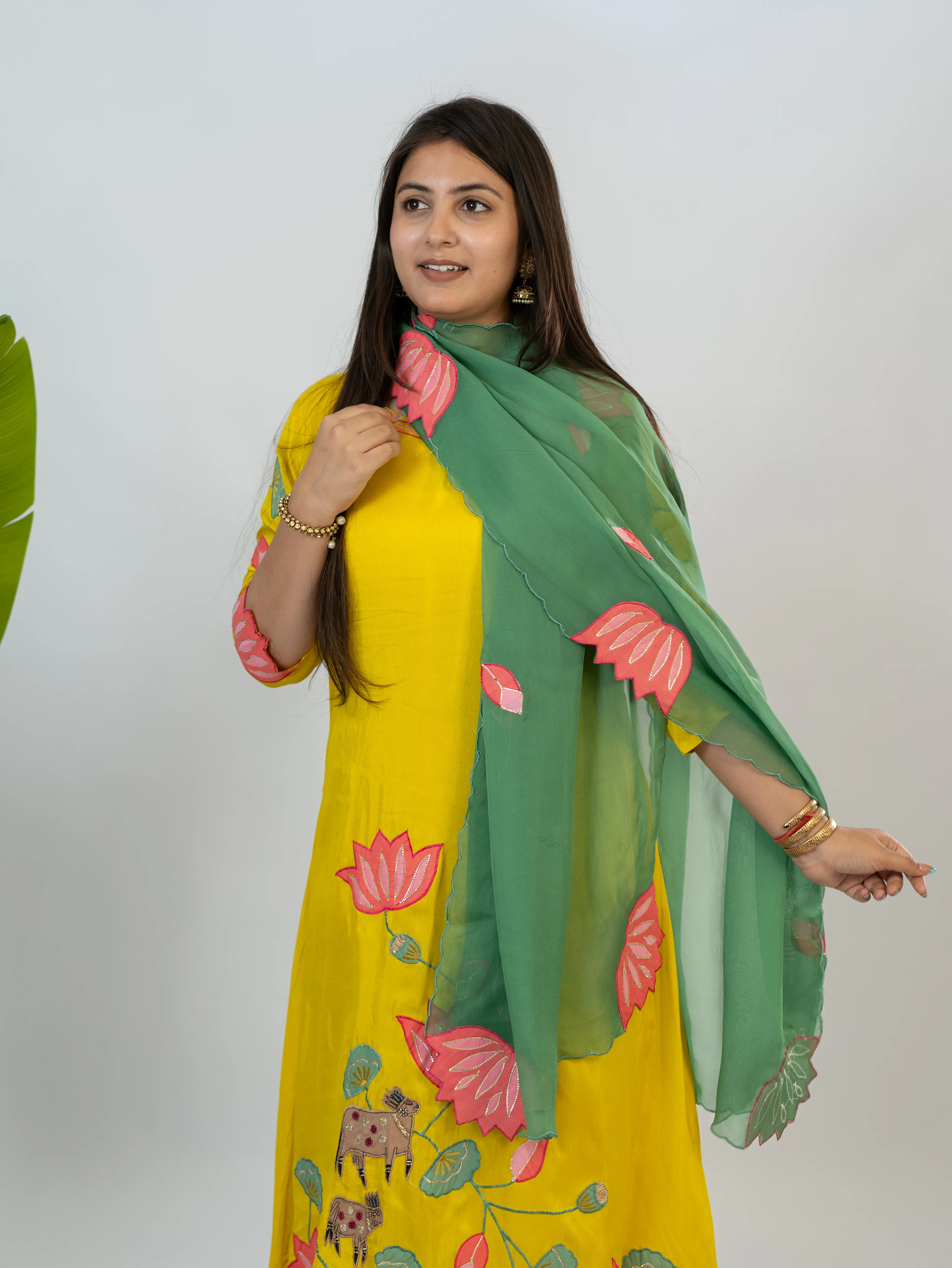 Kiara Yellow Russian Silk A-line Applique Deatiled Dupatta Set - Image 12