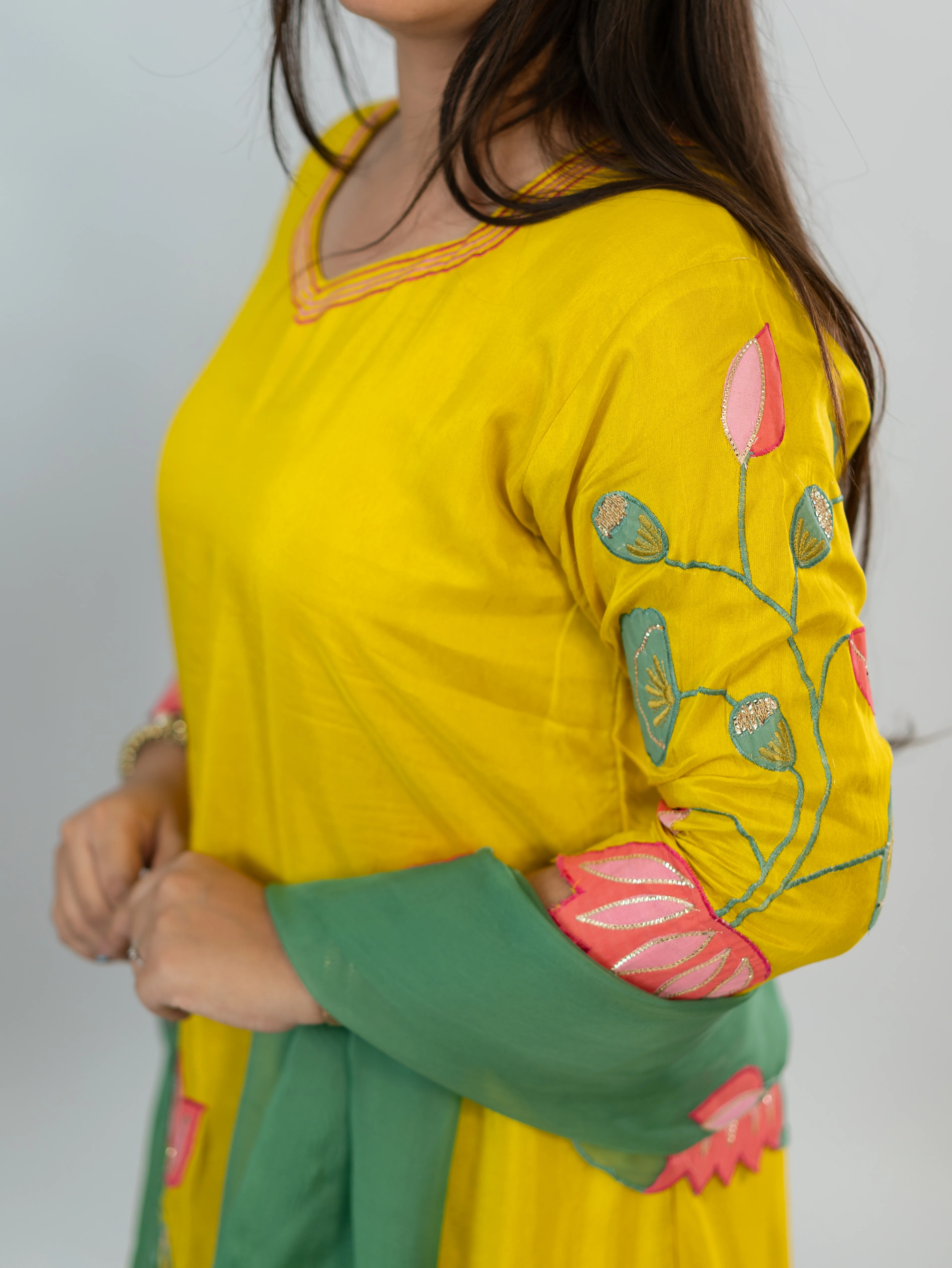 Kiara Yellow Russian Silk A-line Applique Deatiled Dupatta Set - Image 15