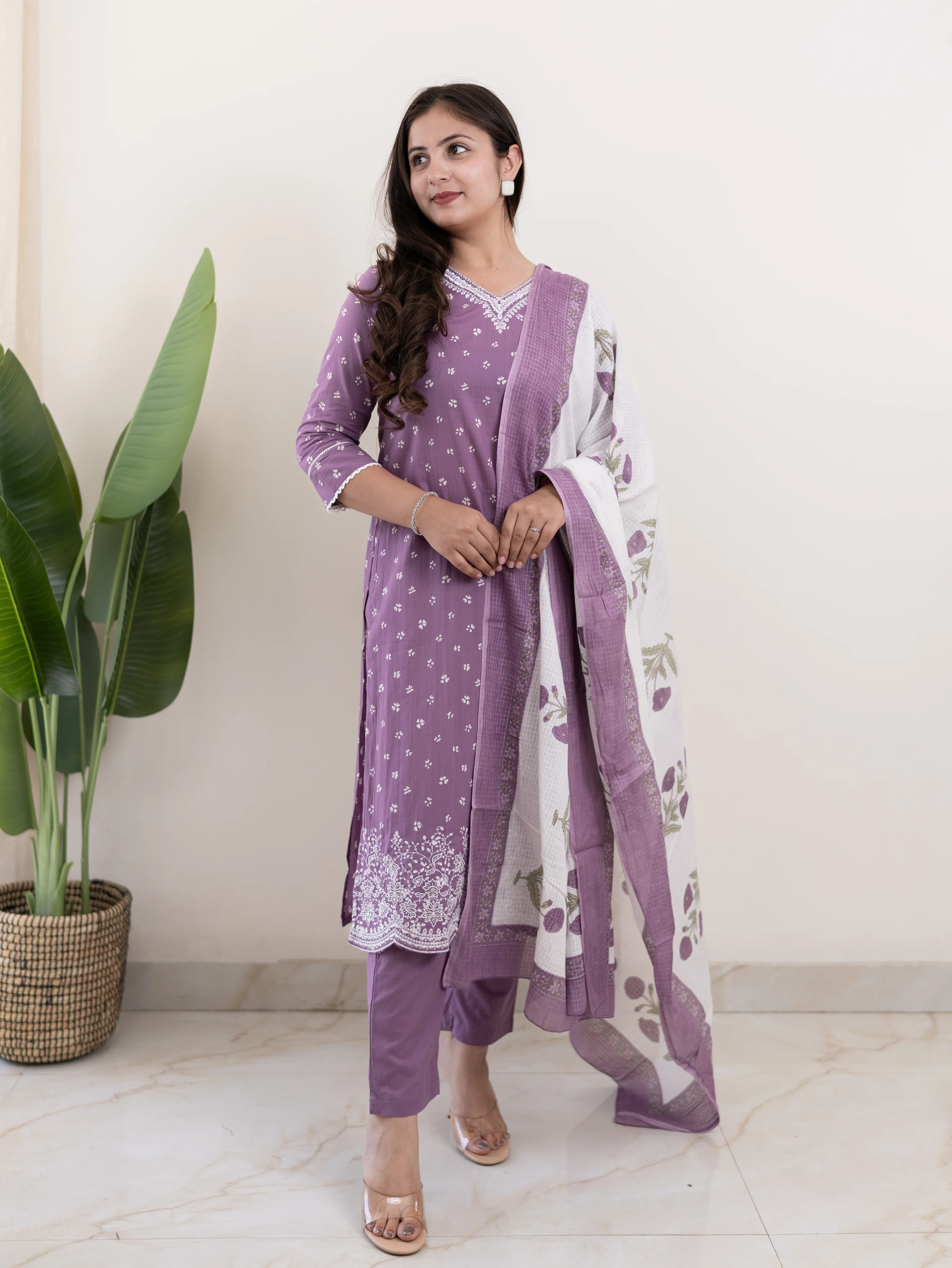Rifaa Lilac Cotton Embroidered Straight Dupatta Set - Image 5