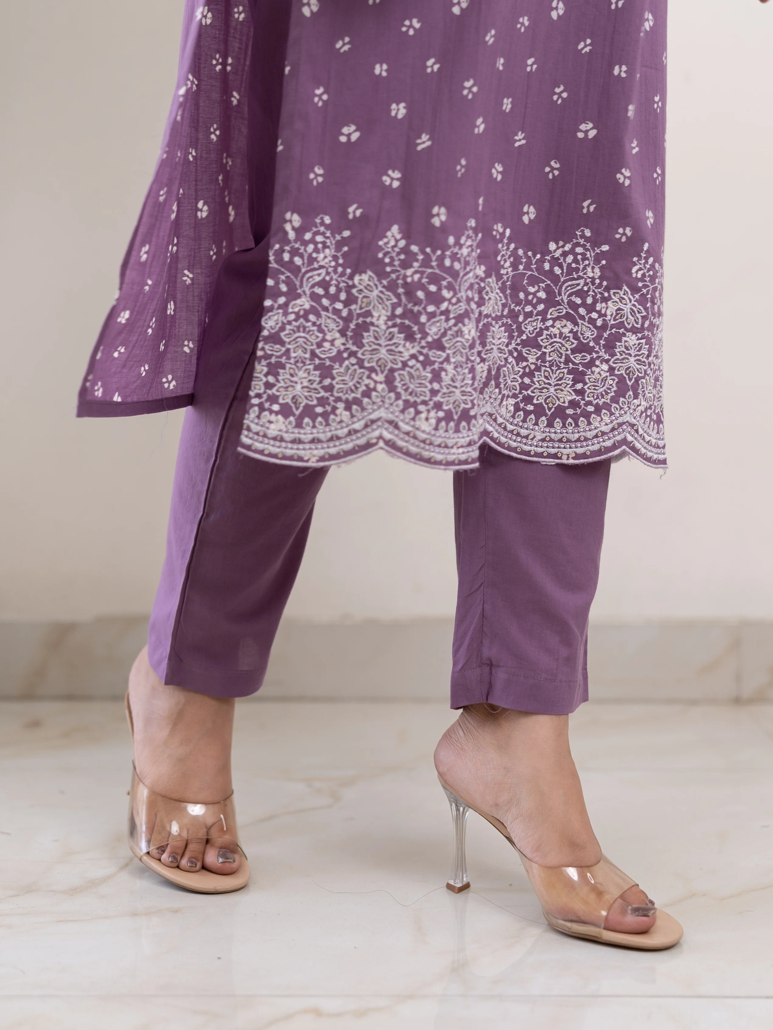 Rifaa Lilac Cotton Embroidered Straight Dupatta Set - Image 9