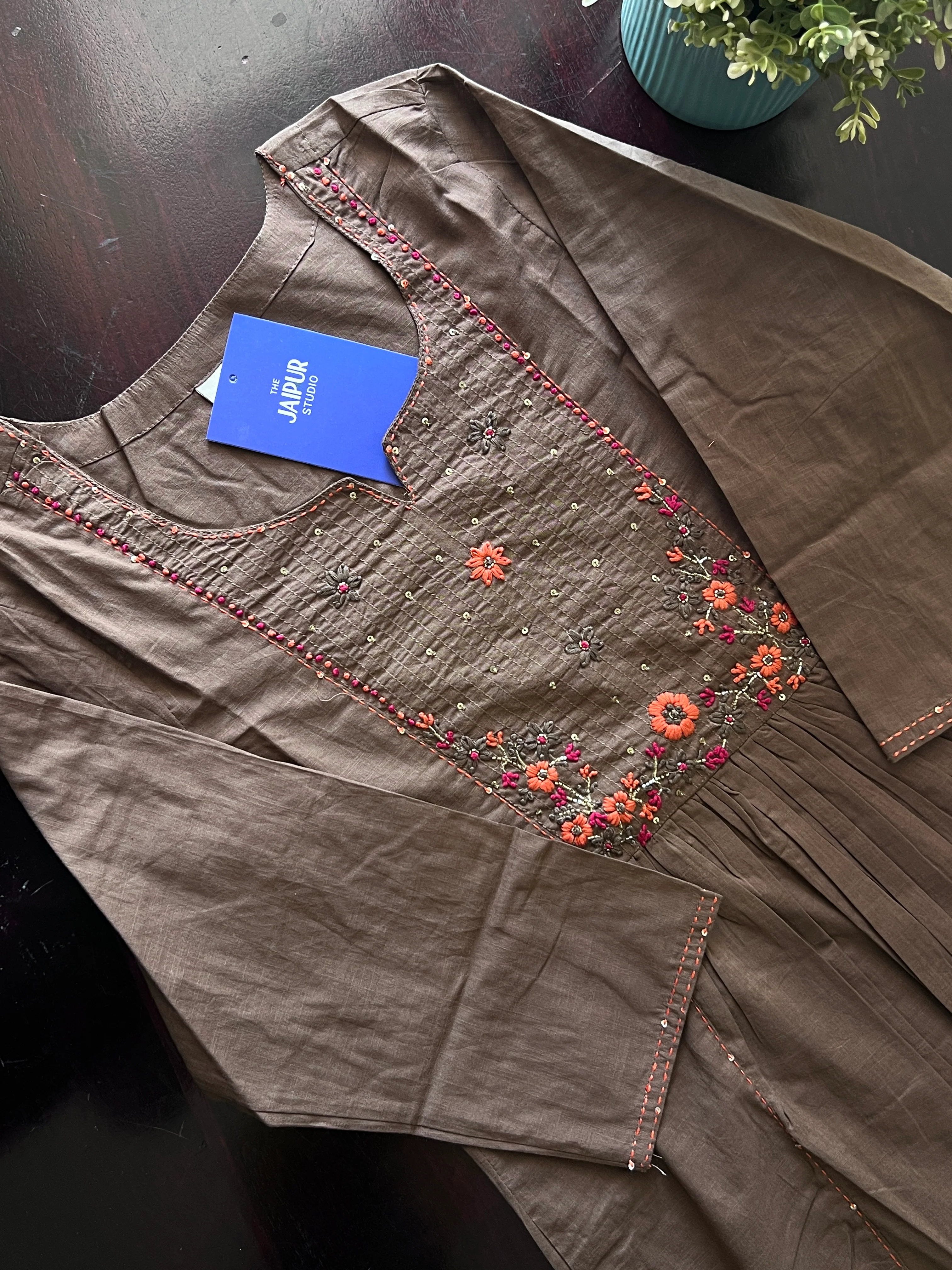 Lina Cotton HandEmbroidered A-line Pant Set - Image 7