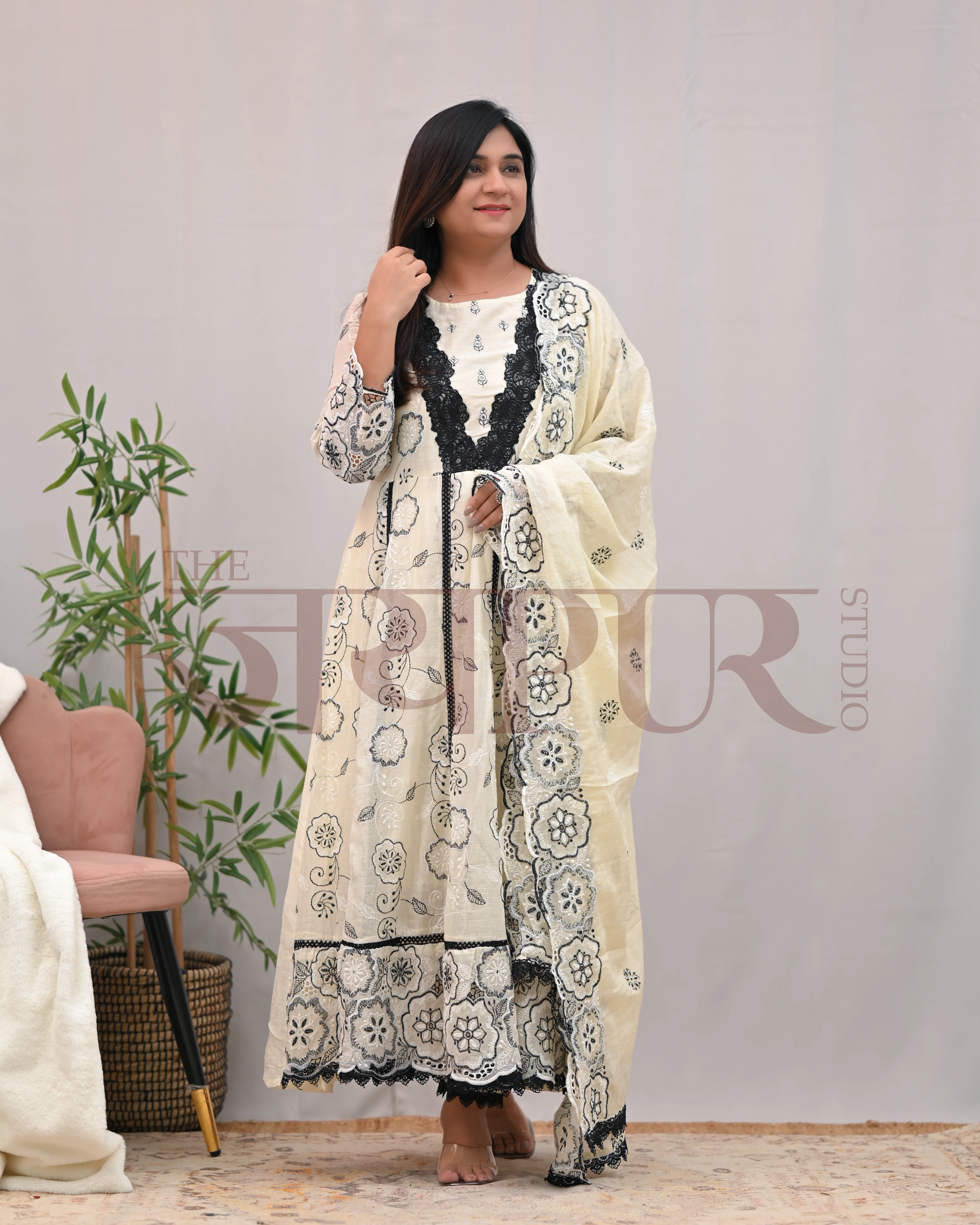 Mahira Cotton Sciffili Anarkali Pant Set - Image 4