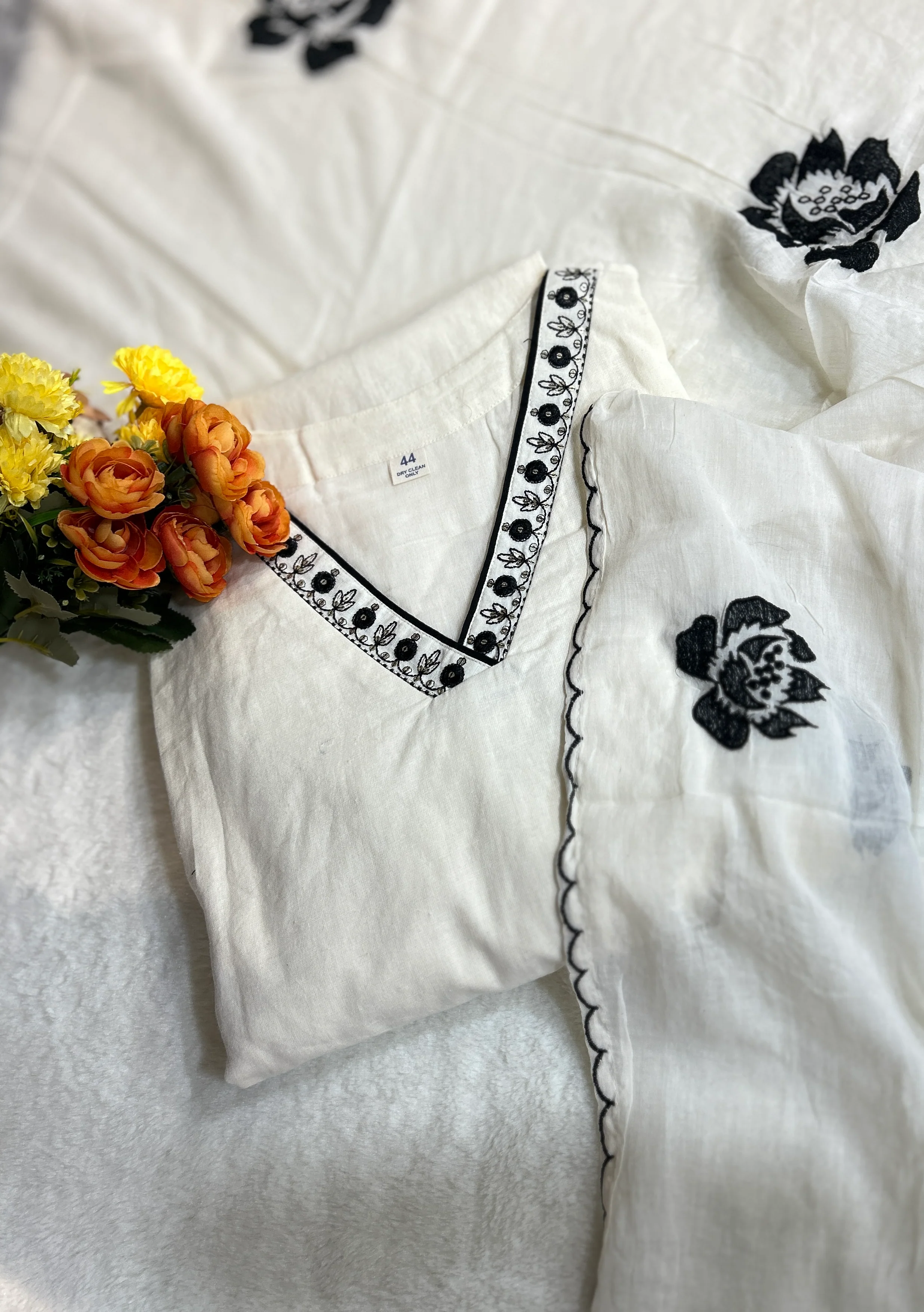 Mul Cotton Embroidered Pakistani Pant Set - Image 10