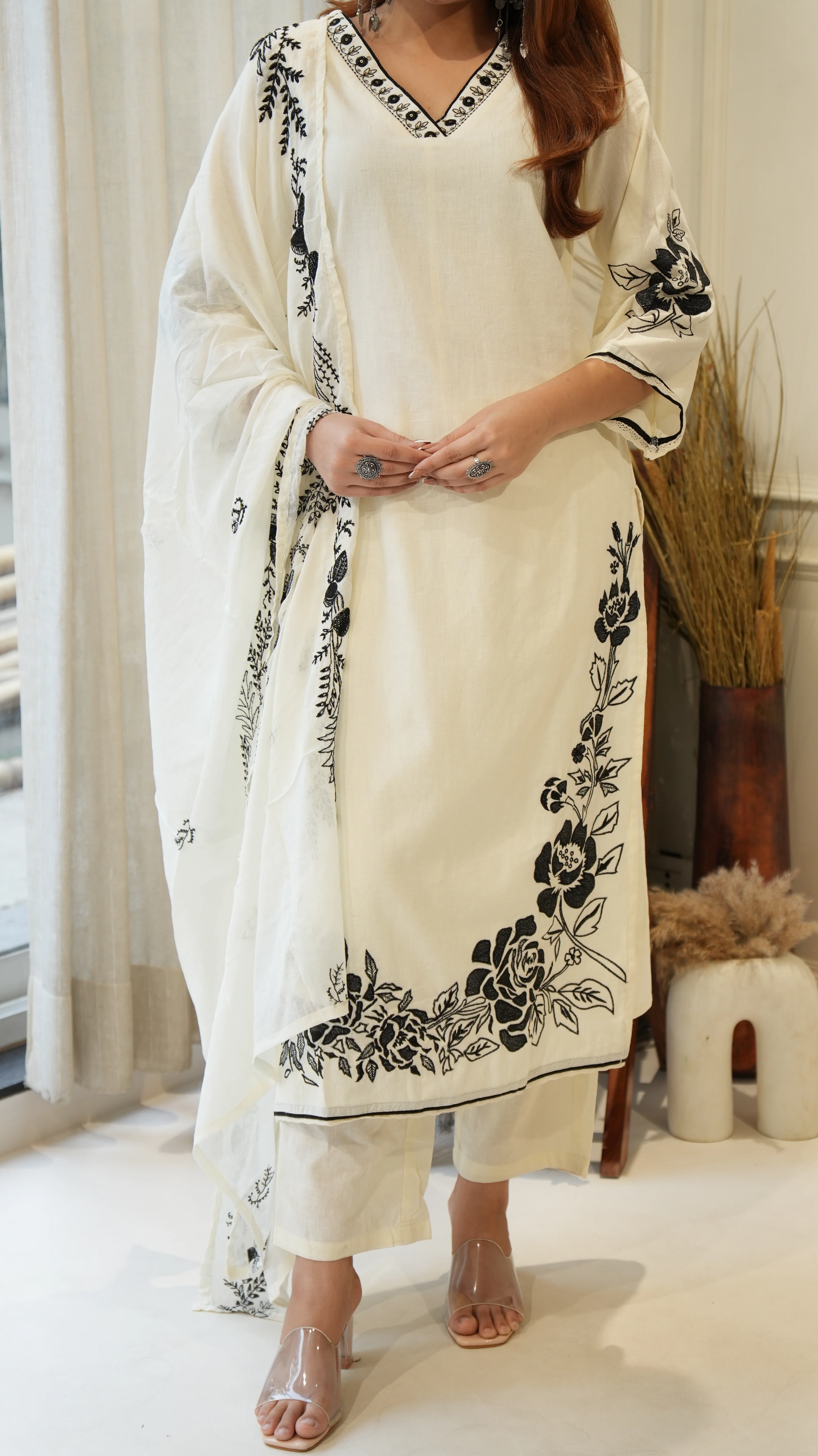 Mul Cotton Embroidered Pakistani Pant Set - Image 3