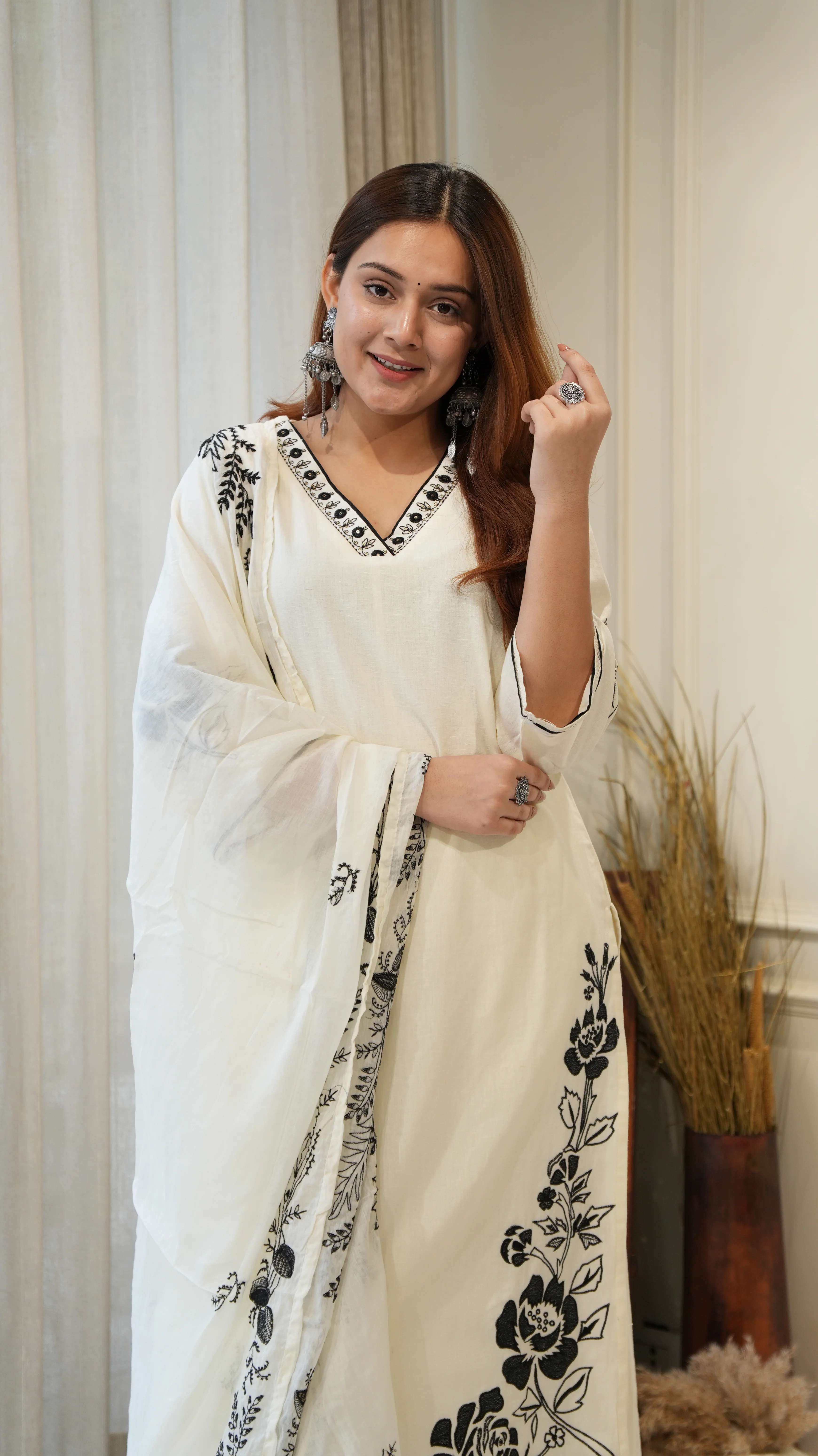 Mul Cotton Embroidered Pakistani Pant Set - Image 7