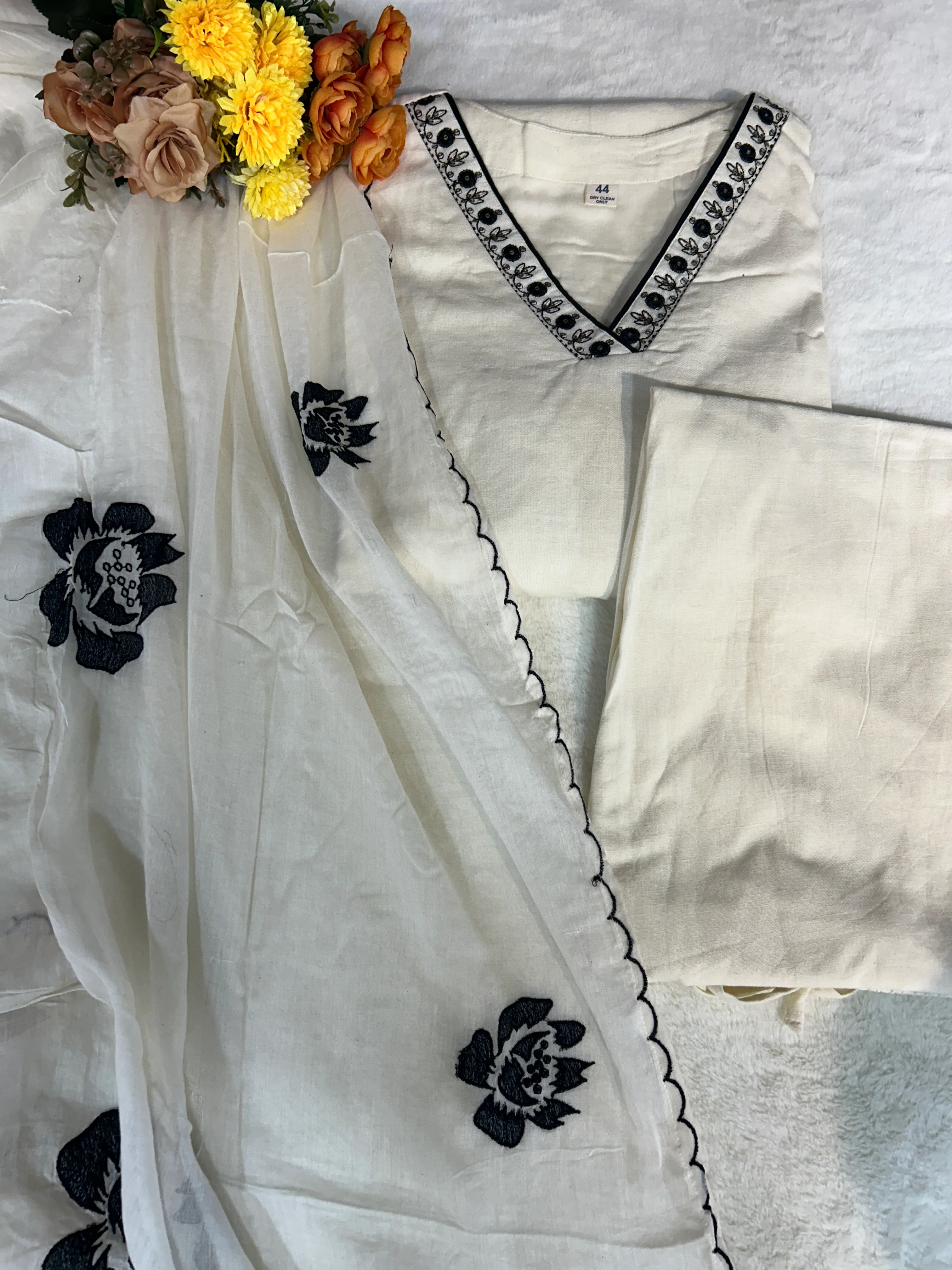 Mul Cotton Embroidered Pakistani Pant Set - Image 9