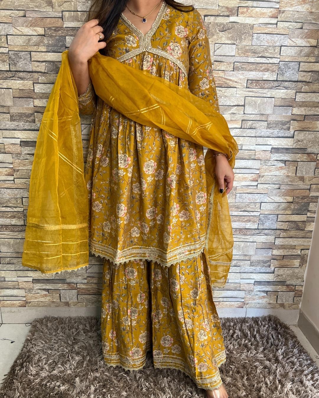 Muslin Alia Cut Sharara Set - Image 4