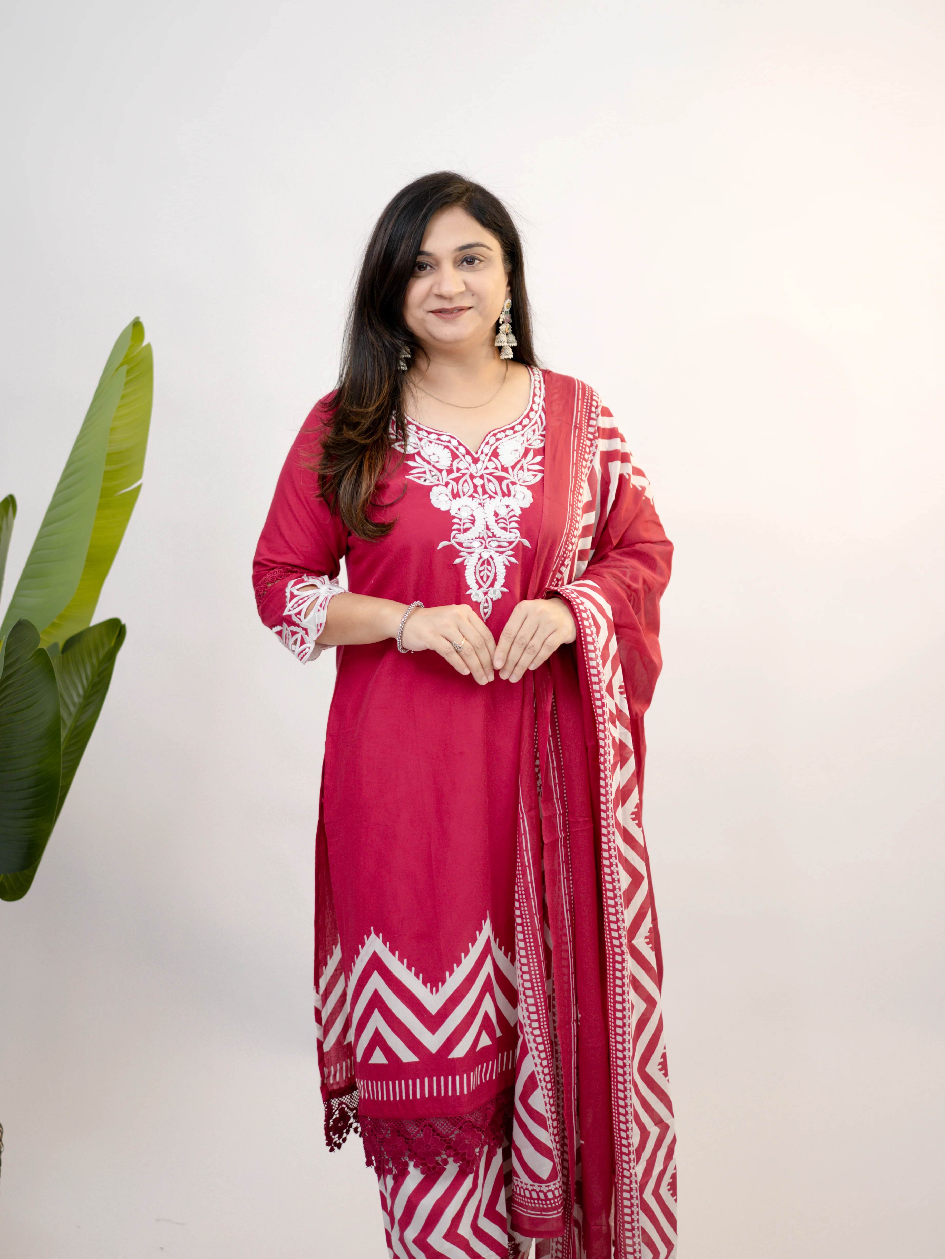 Navira Pink Cotton Embroidered LaceDetailed Dupatta Set - Image 13
