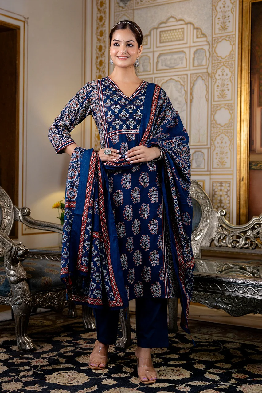 Noor Cotton Embroidered Straight Dupatta Set - Image 12