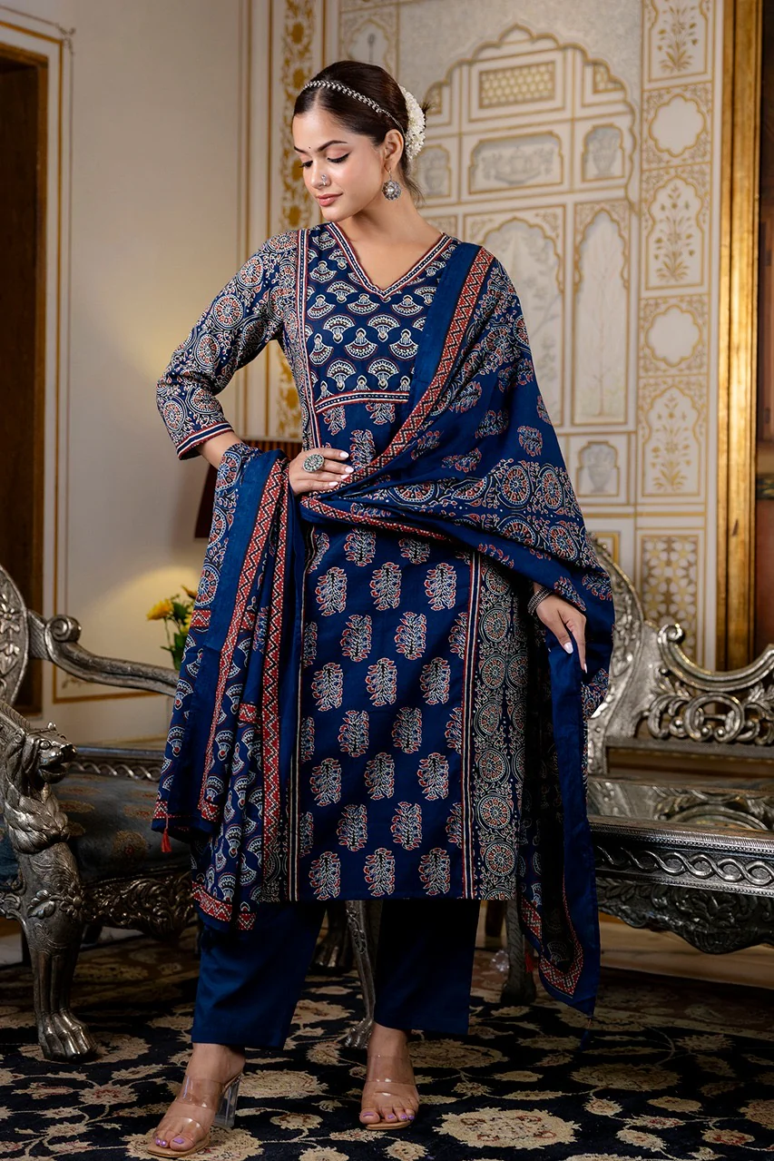 Noor Cotton Embroidered Straight Dupatta Set - Image 14