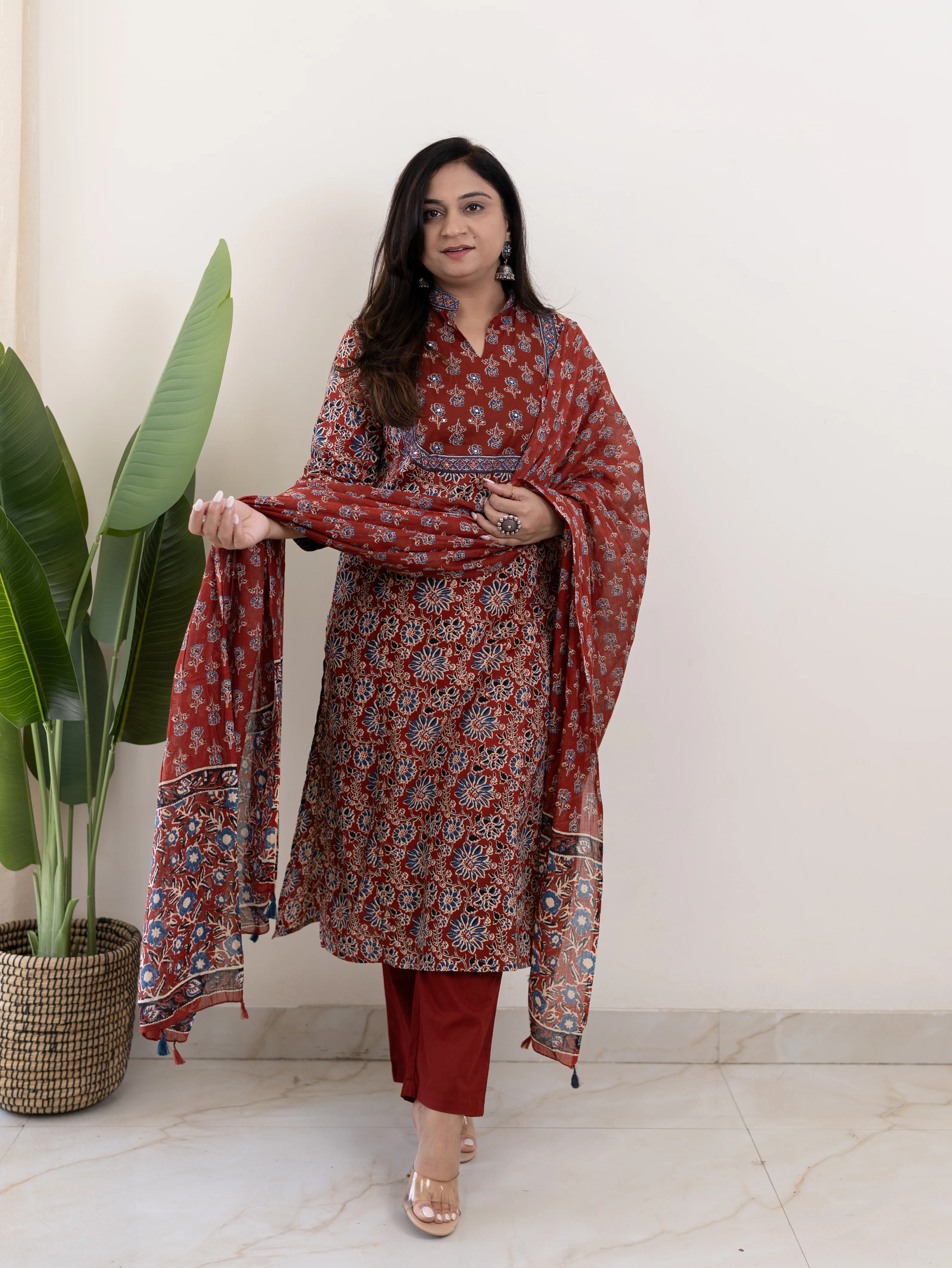 Nyla Handblock Cotton Embroidered Dupatta Set - Image 3