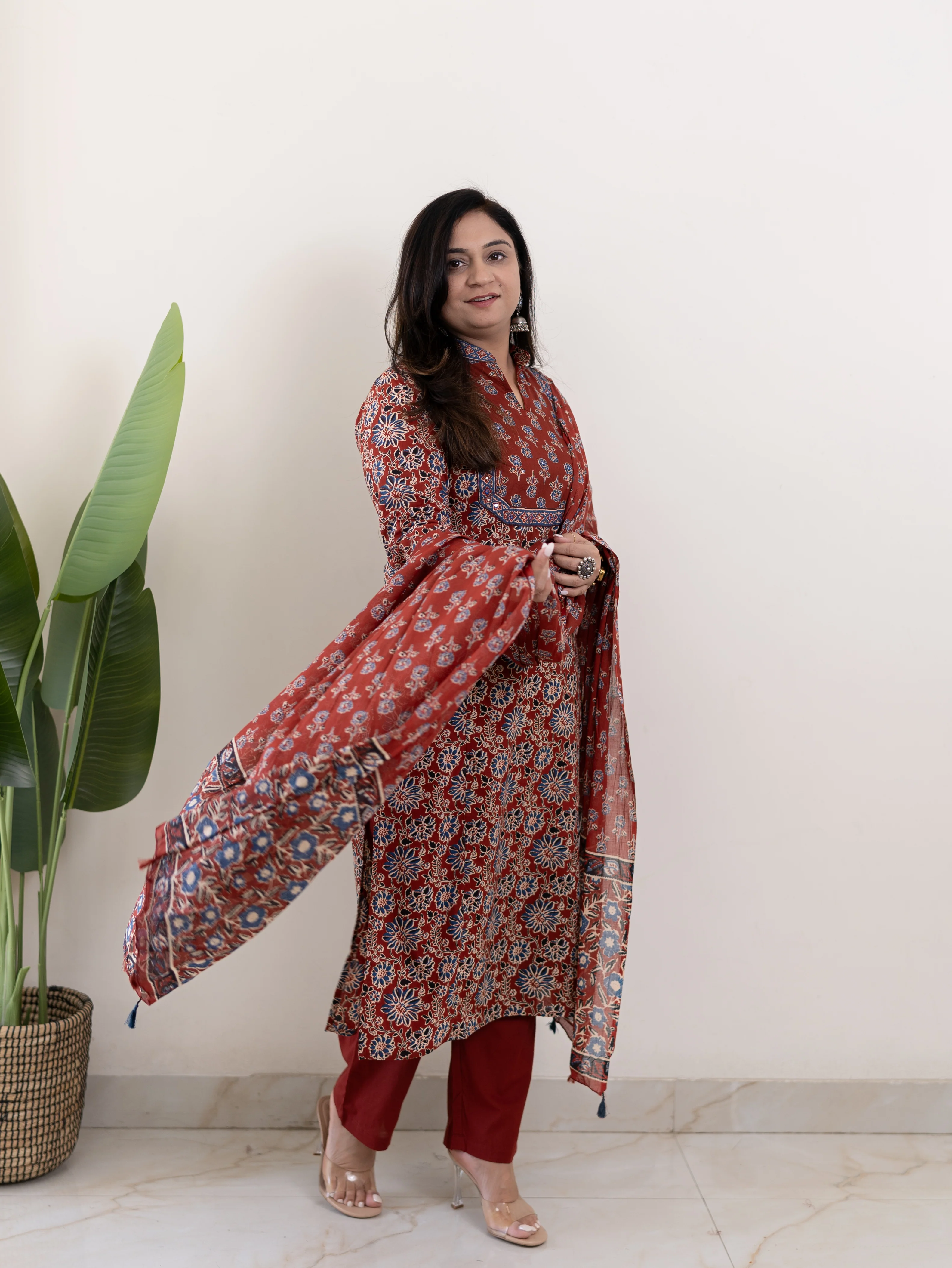Nyla Handblock Cotton Embroidered Dupatta Set - Image 4
