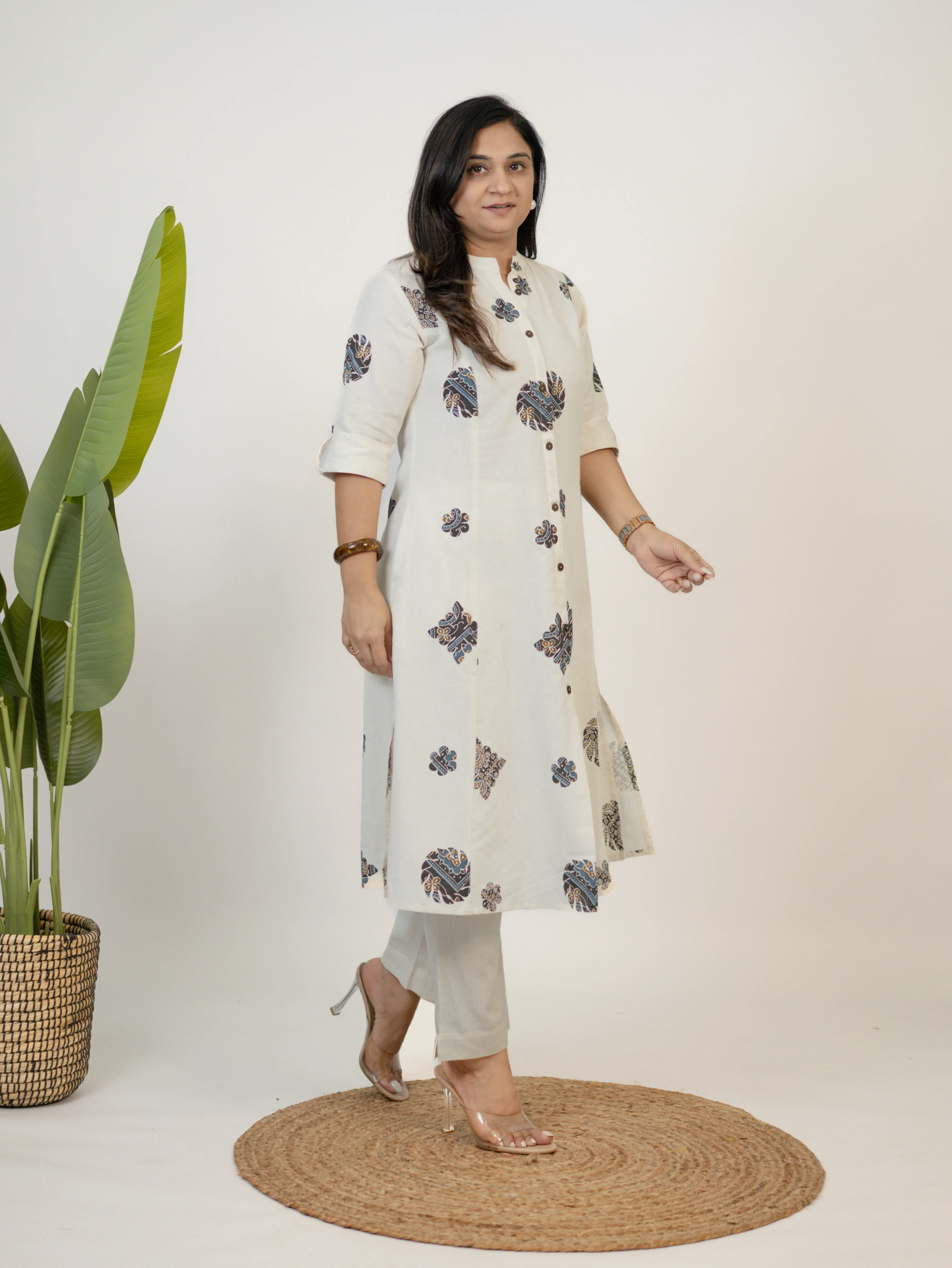 Sukoon OffWhite Cotton Ajrakh A-line Cotton Kurta Set - Image 6