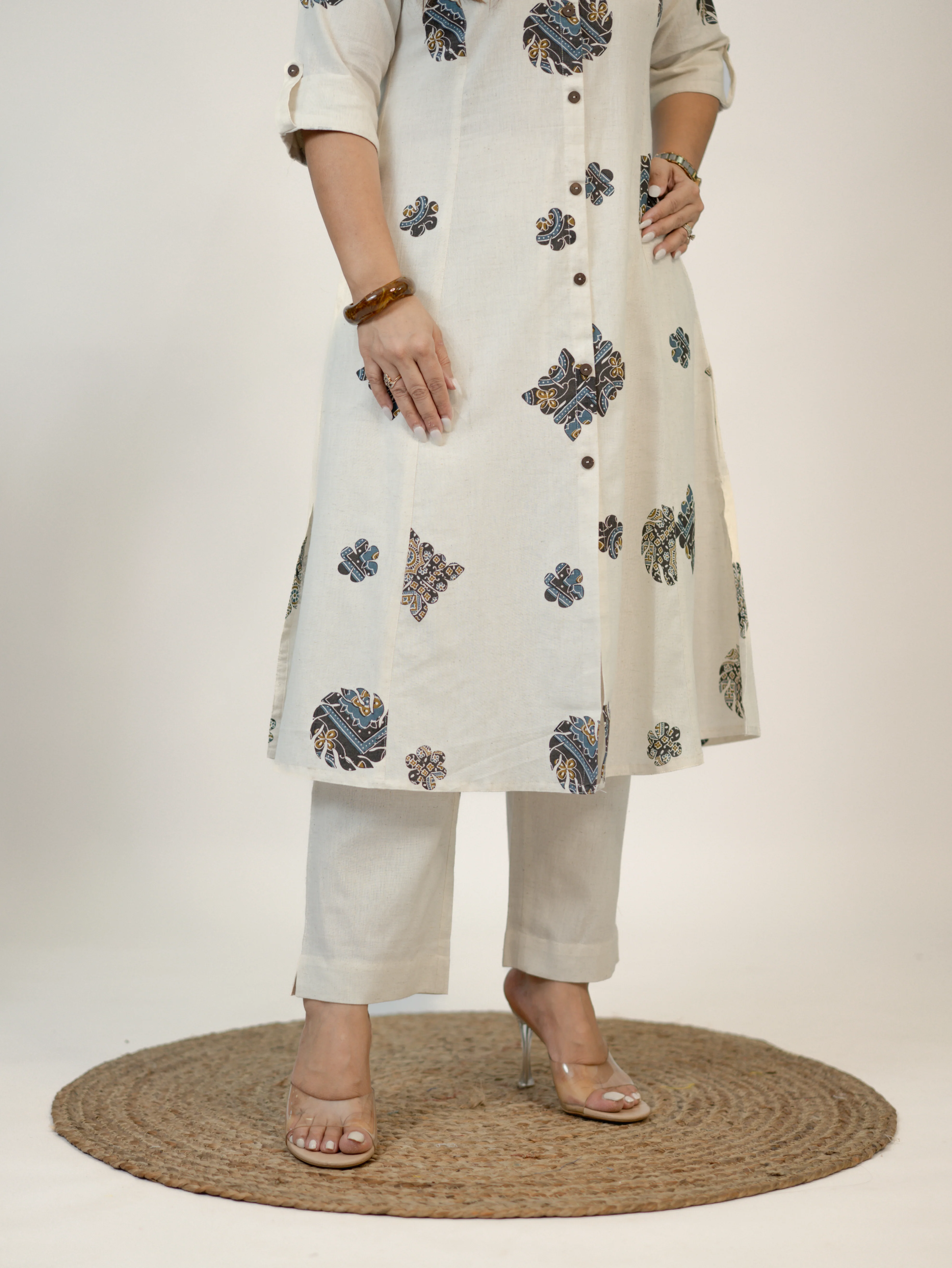 Sukoon OffWhite Cotton Ajrakh A-line Cotton Kurta Set - Image 9