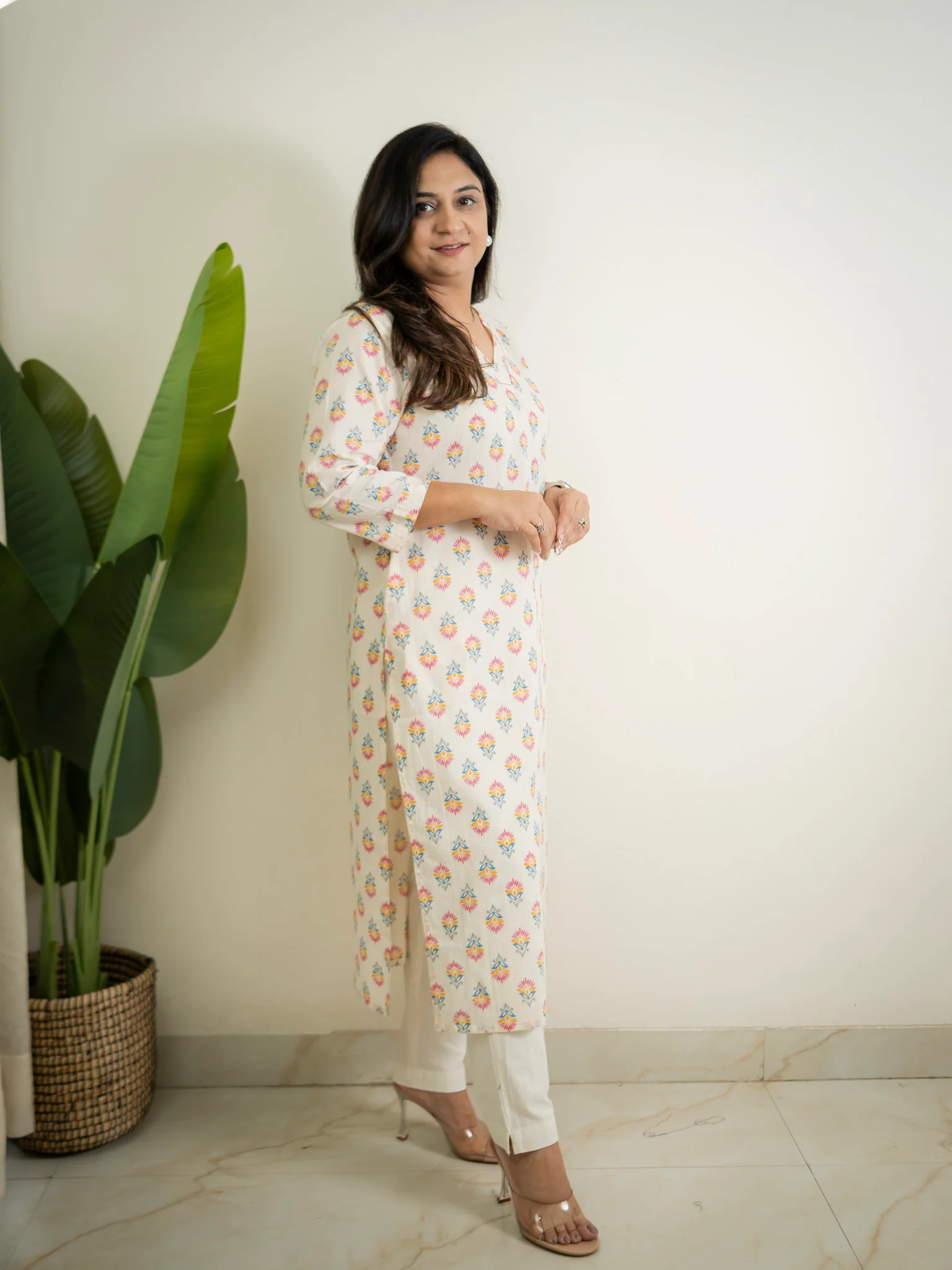 Offwhite MultiColor Flower Cotton Casual Straight Kurta - Image 3