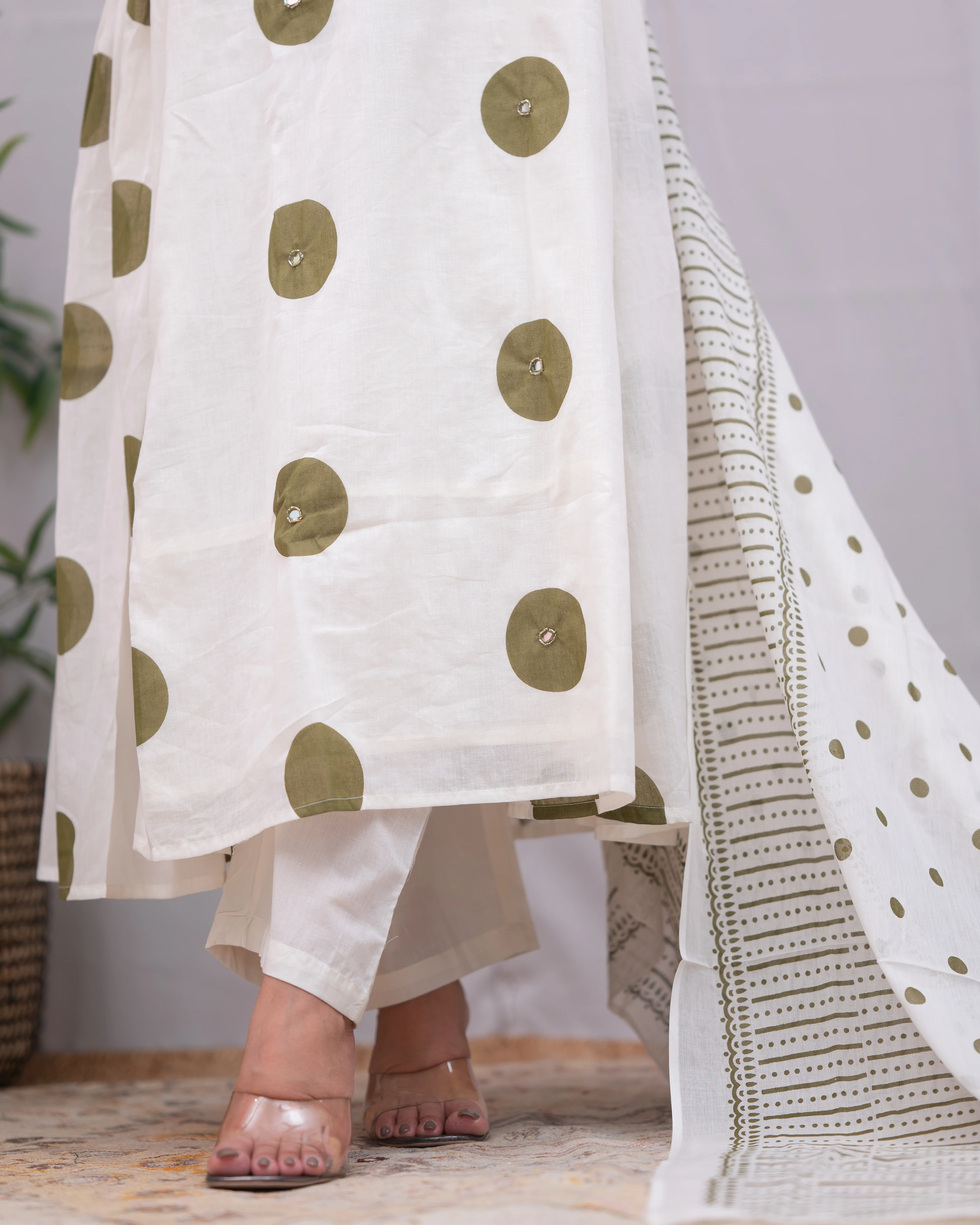 Razia Mul Cotton Polka Print Handwork Anarkali Pant Set - Image 3