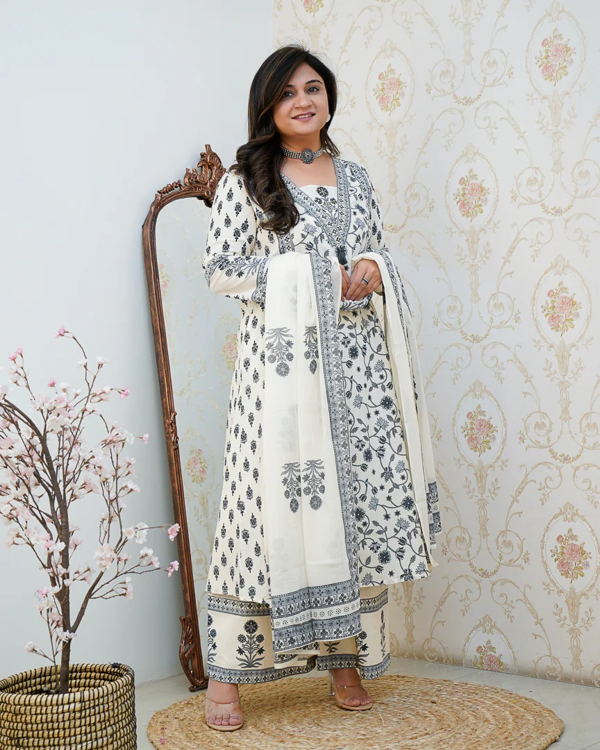 Ruhi Cotton Embroidered A-line Divider set - Image 7