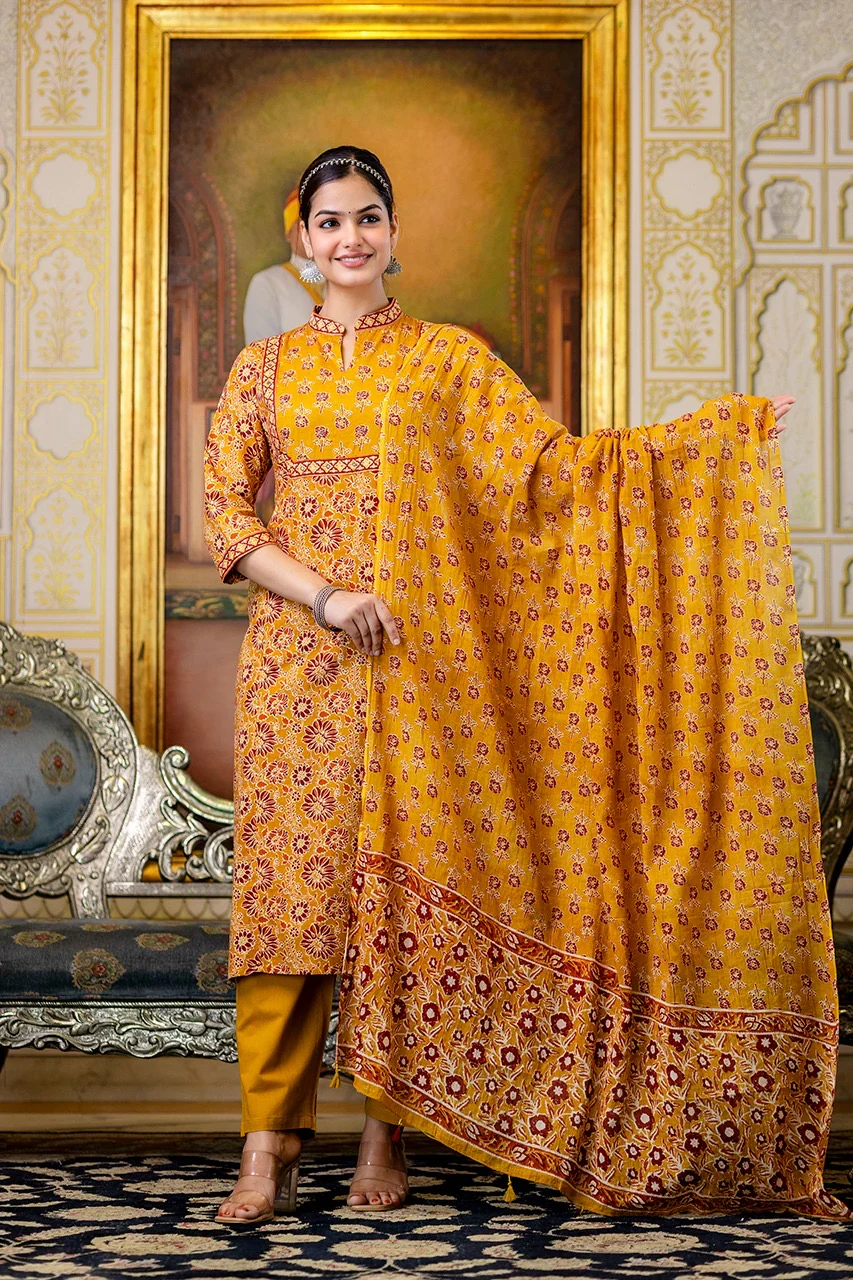 Sajda Cotton Embroidered Pant Set - Image 5