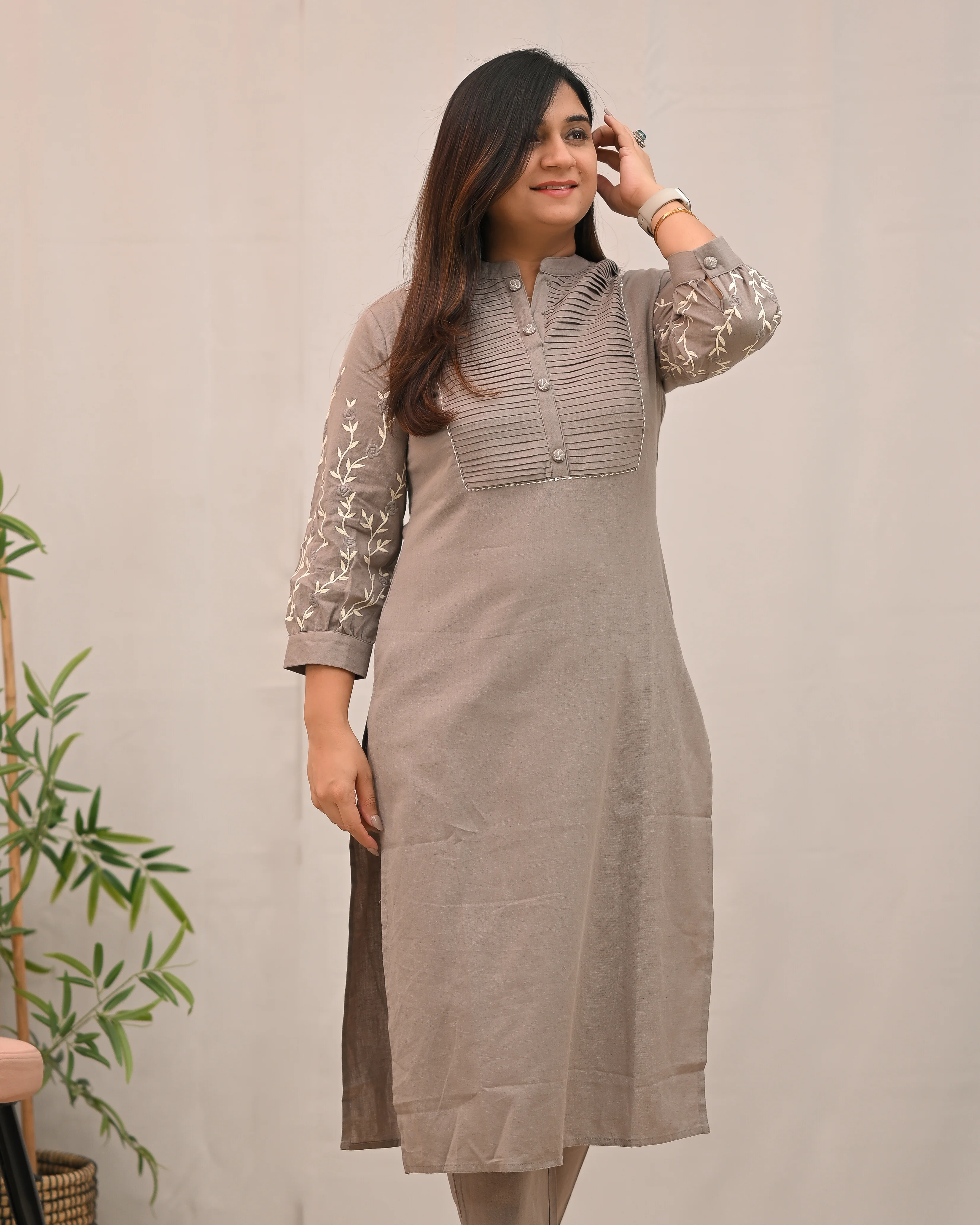 Samiksha Cotton Embroidered Pant Set - Image 15