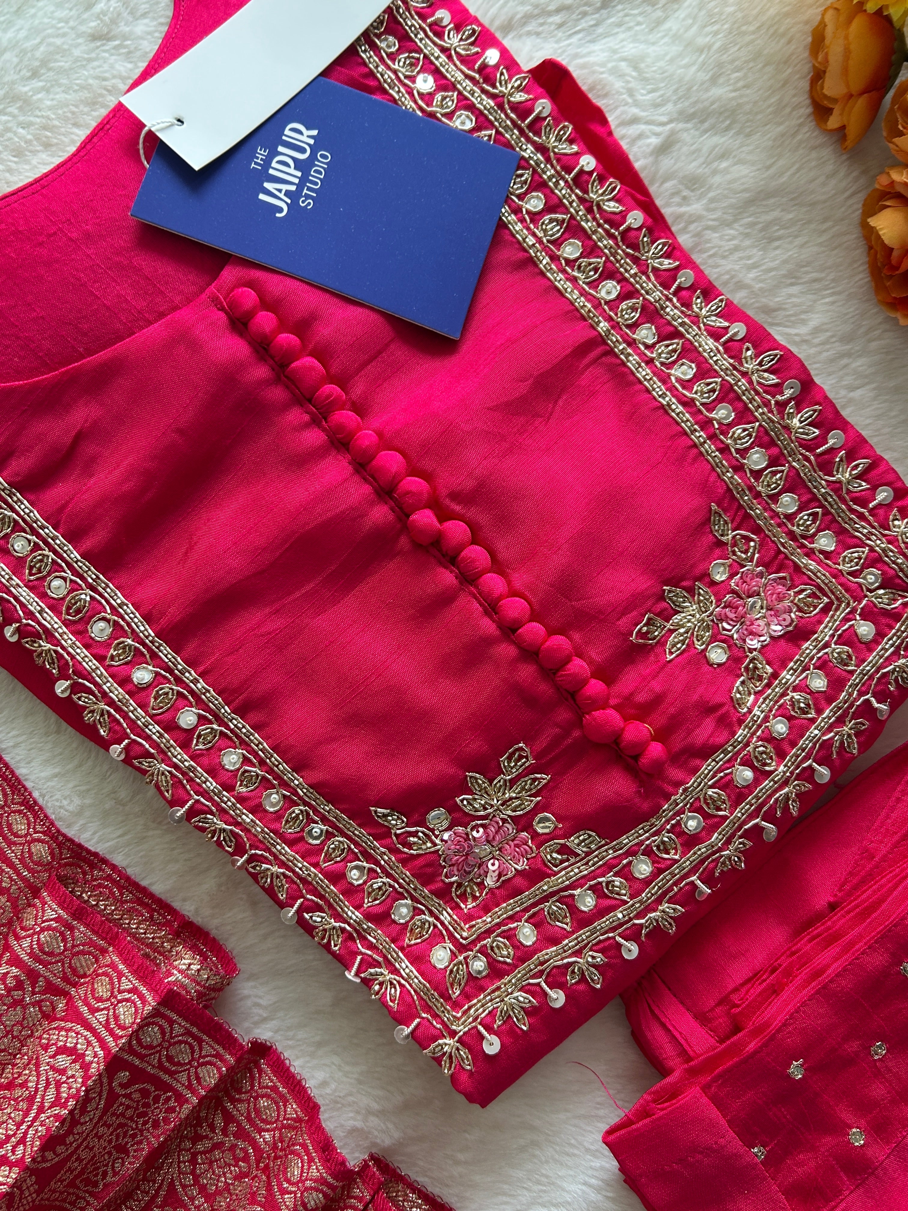 Shloka Silk Hand Embroidered Pant Set - Image 11