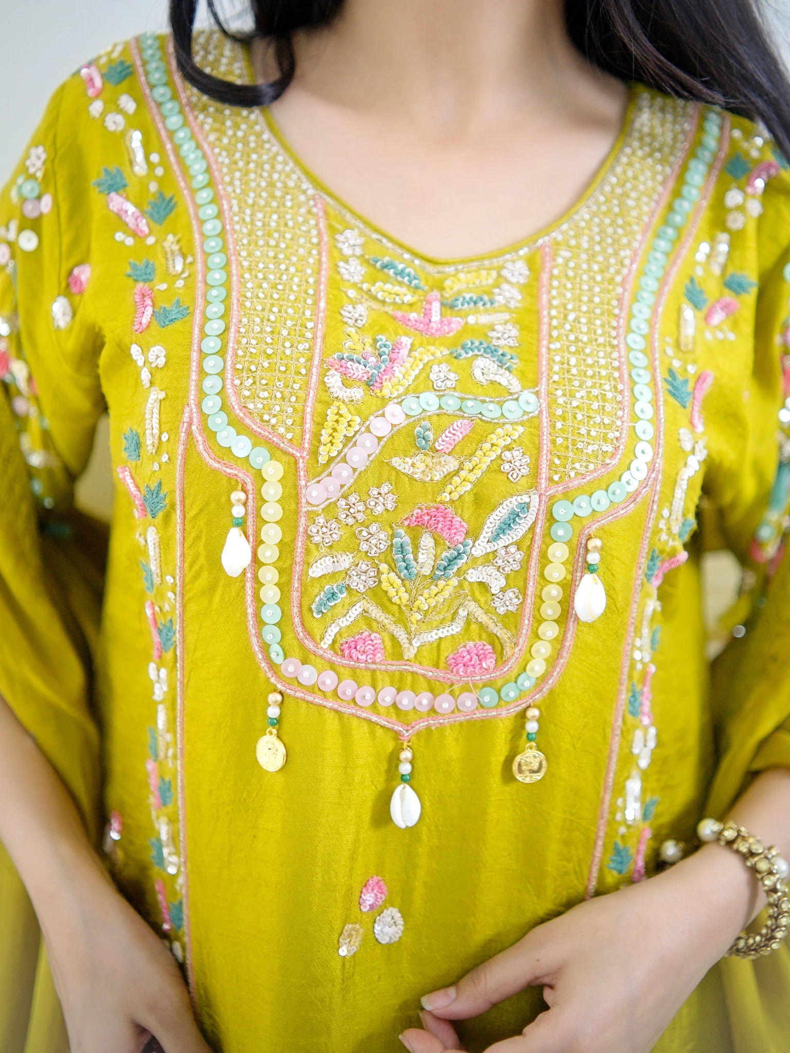 Sia Green Silk Festive HandEmbroidered Pant Set - Image 7