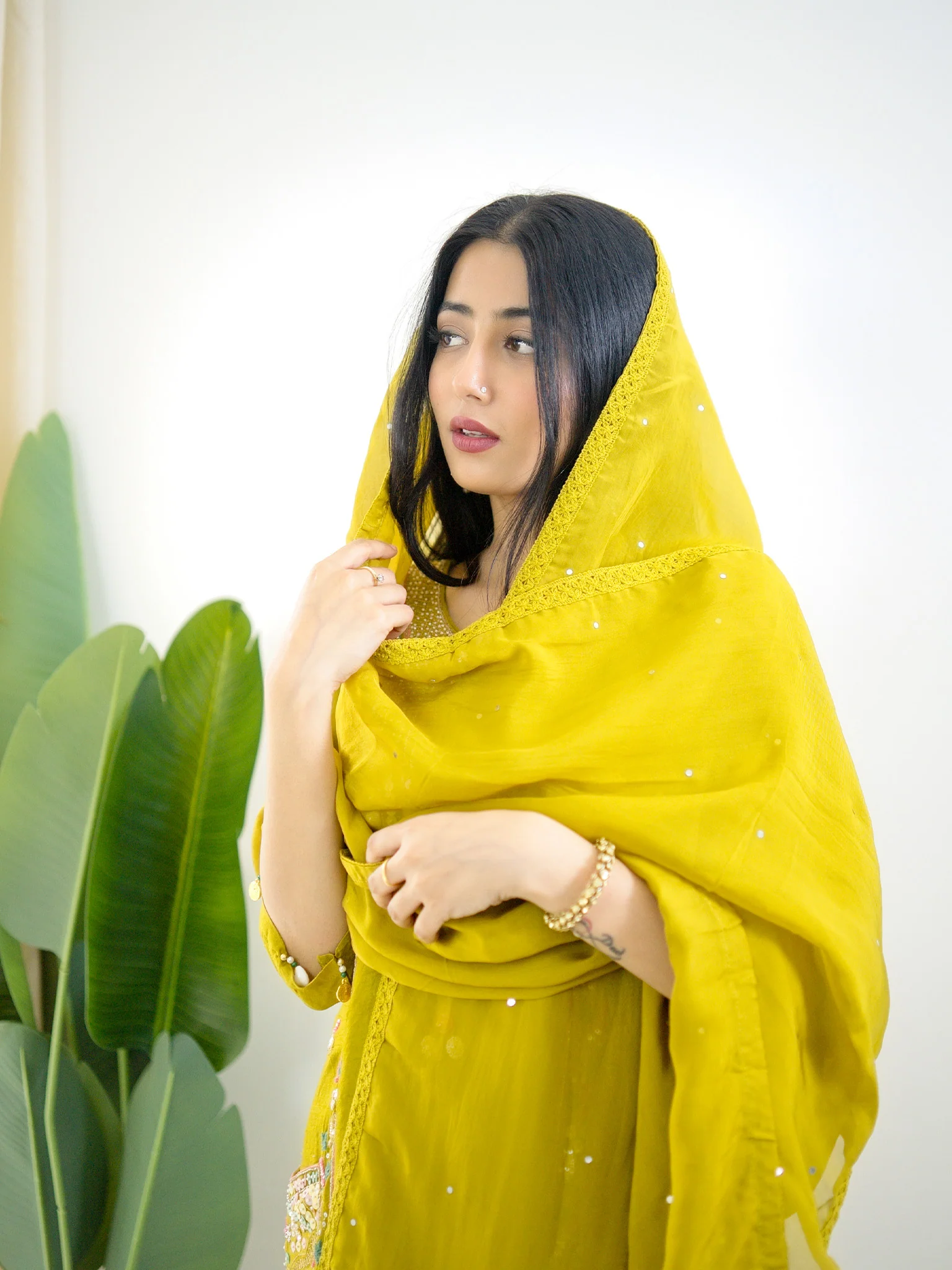 Sia Green Silk Festive HandEmbroidered Pant Set - Image 8