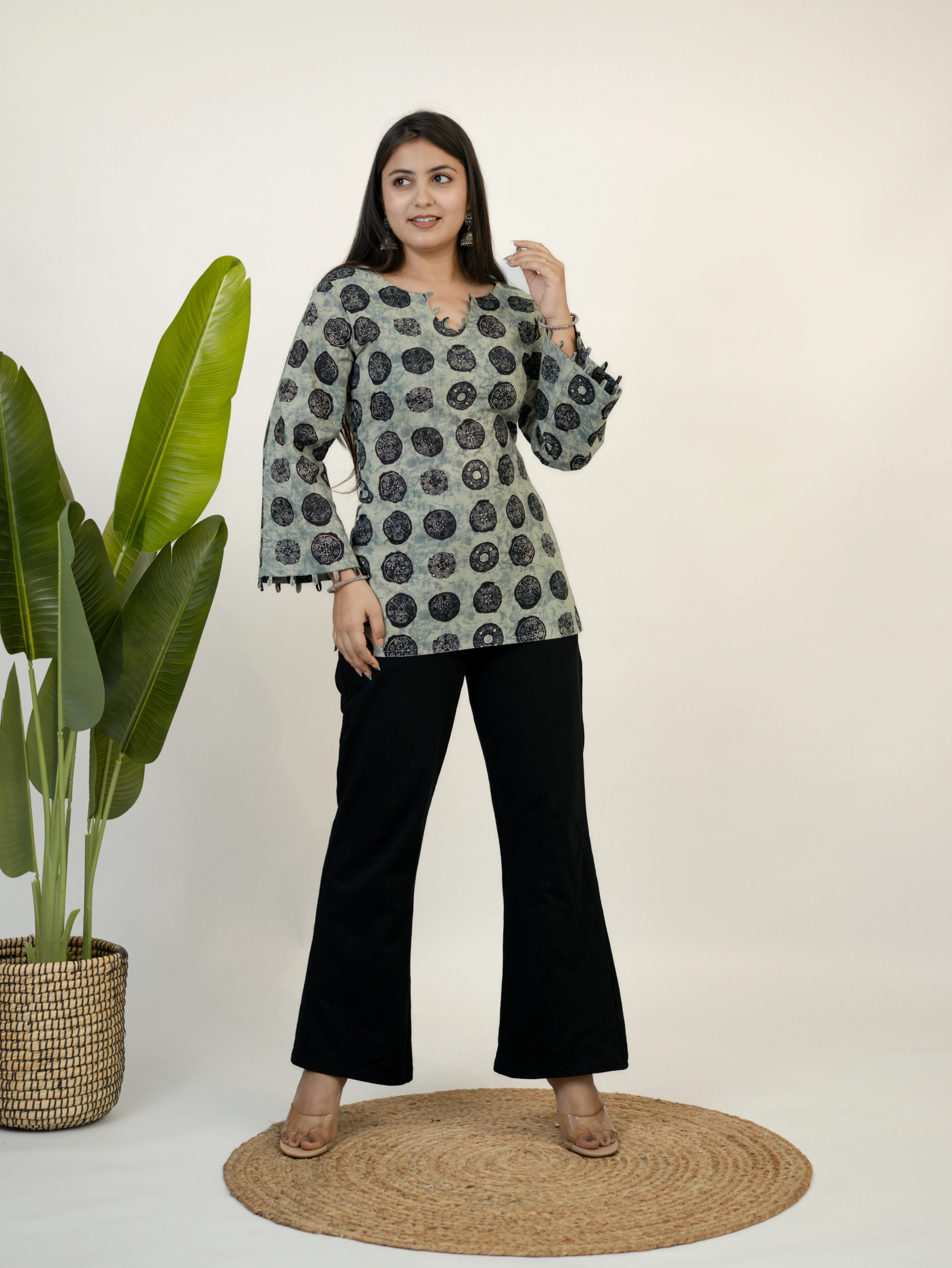 Short Tops for Women