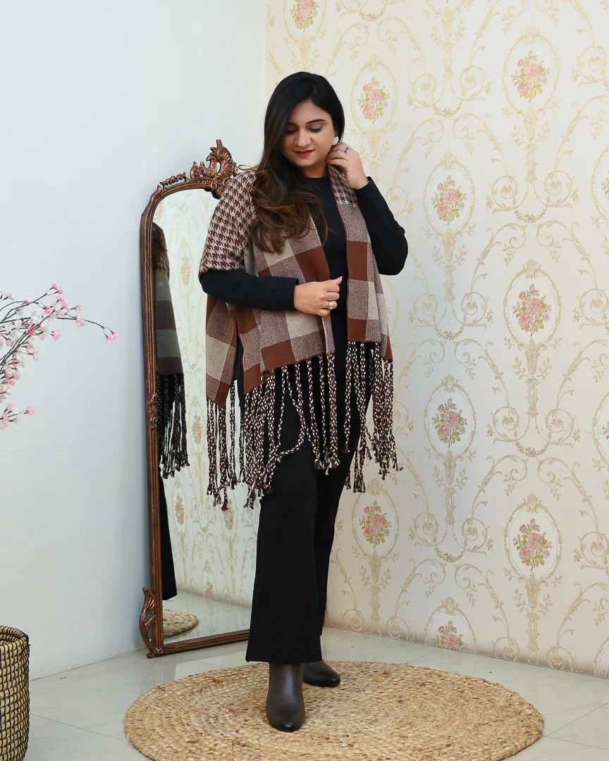 Winter Special Woollen Shrug - Image 7