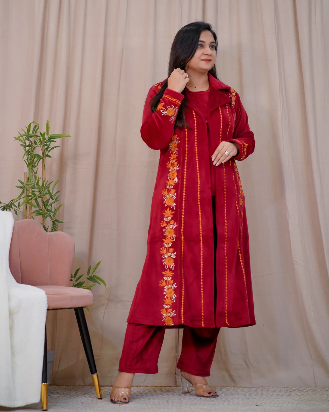 Woollen Embroidered Long Shrug Pant Set - Image 3
